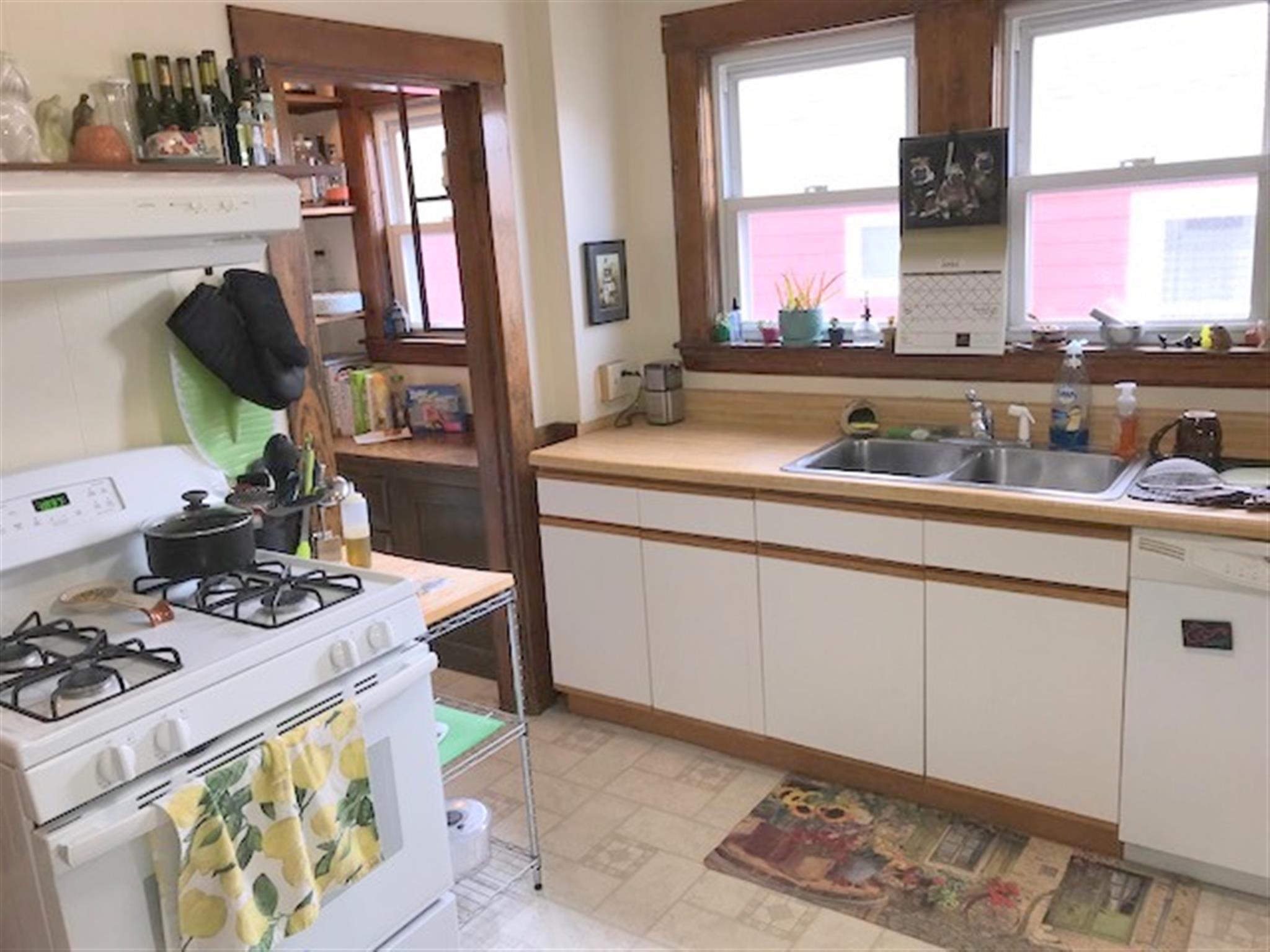 37 Garrison Ave, Teele Square