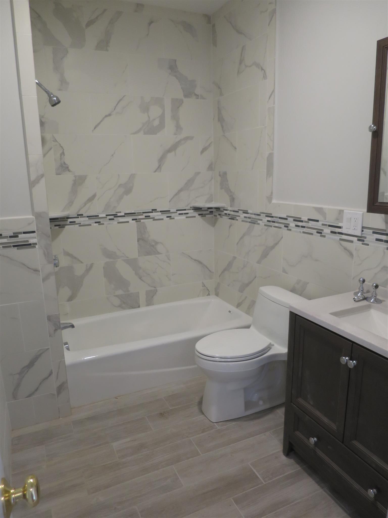 1121 Broadway, Teele Square