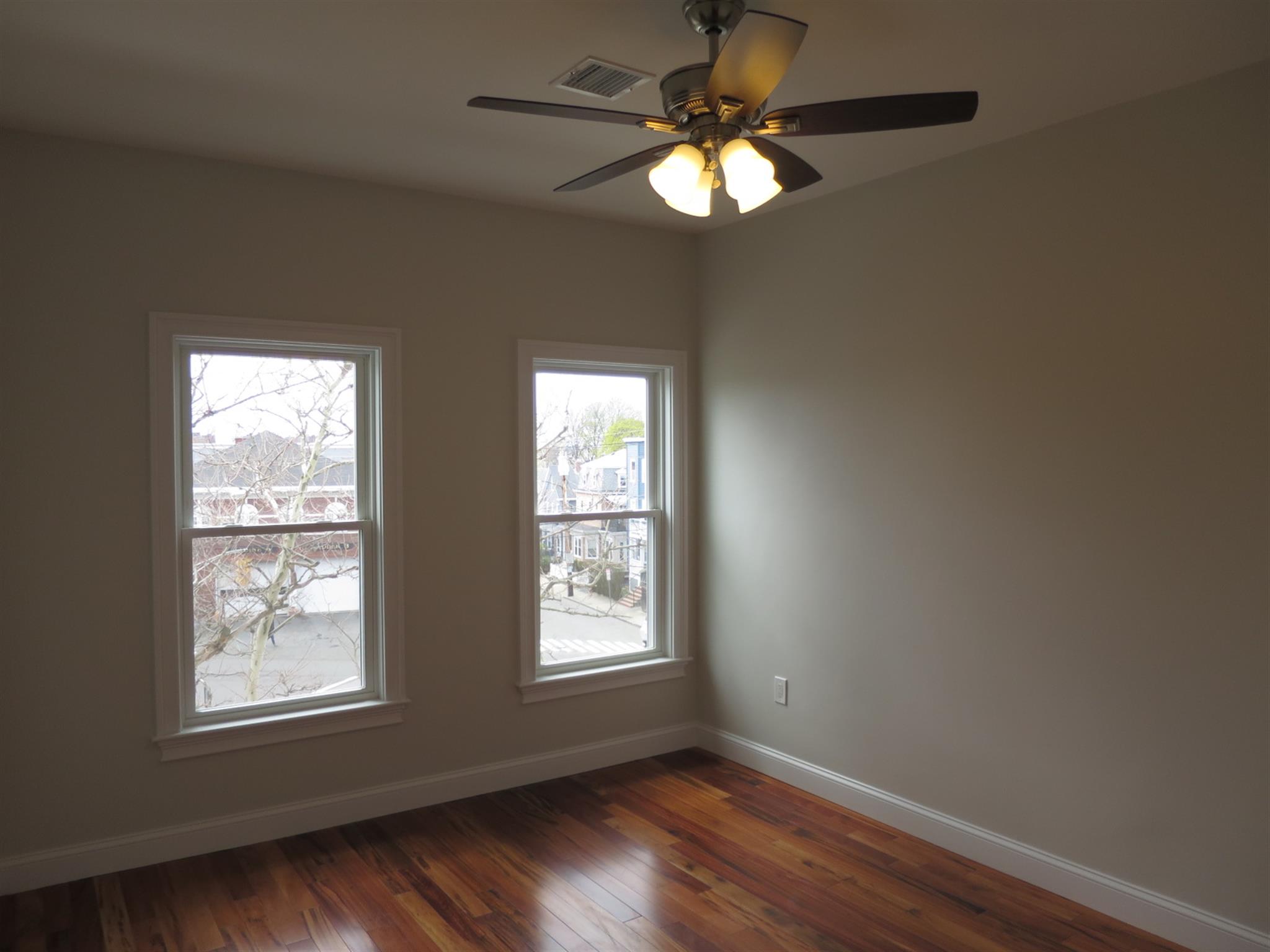 1121 Broadway, Teele Square