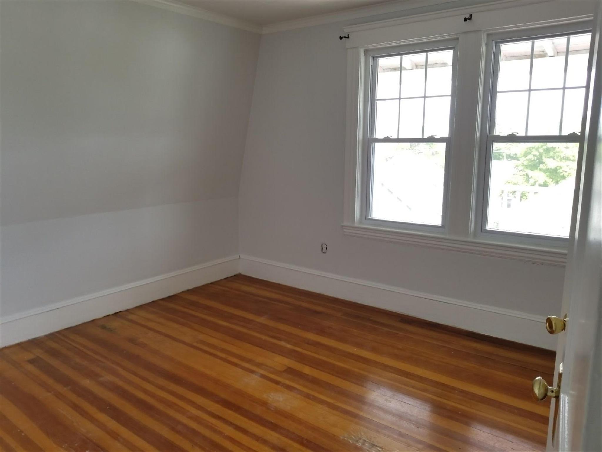 40 Glendale Ave, Everett