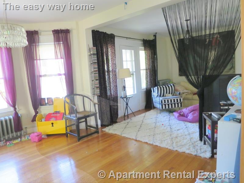 19 Harvard, Spring Hill