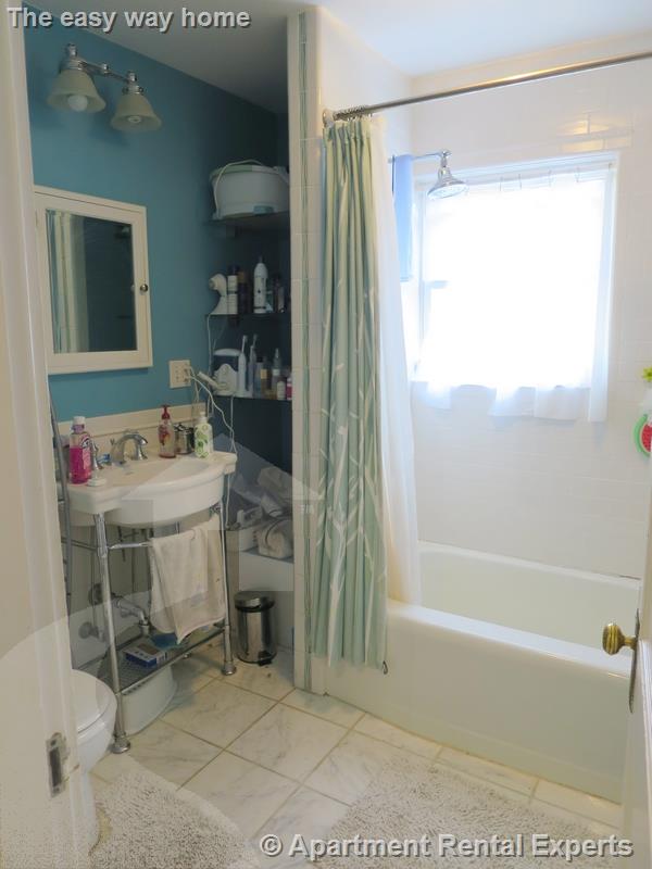 19 Harvard, Spring Hill