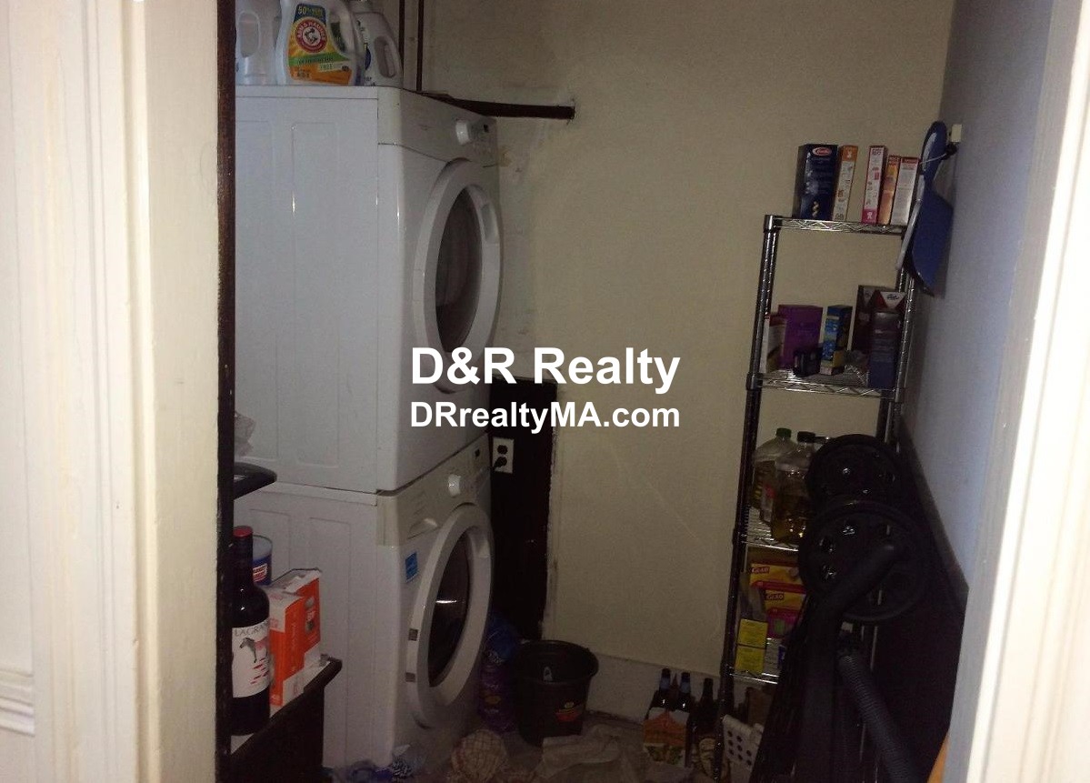 229 Harvard St, Cambridgeport