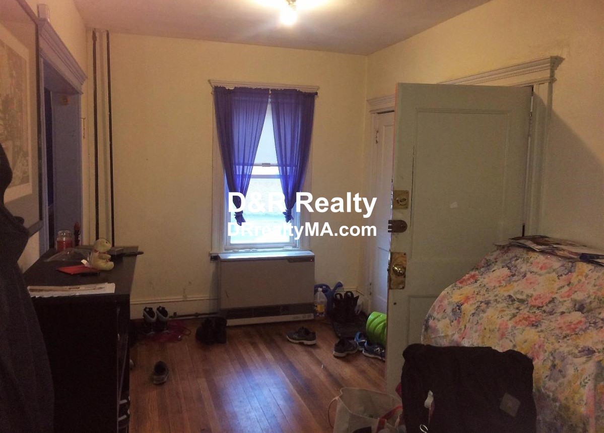 229 Harvard St, Cambridgeport