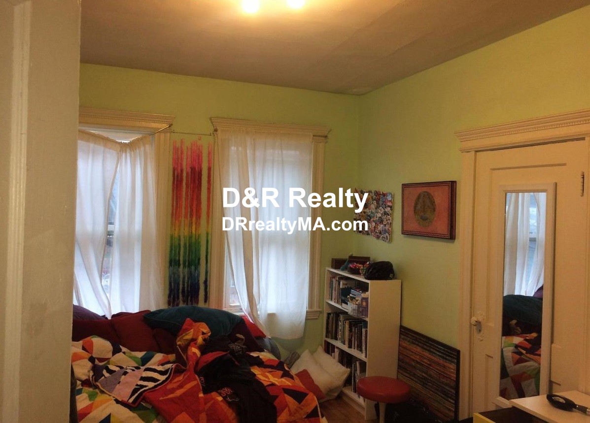 229 Harvard St, Cambridgeport