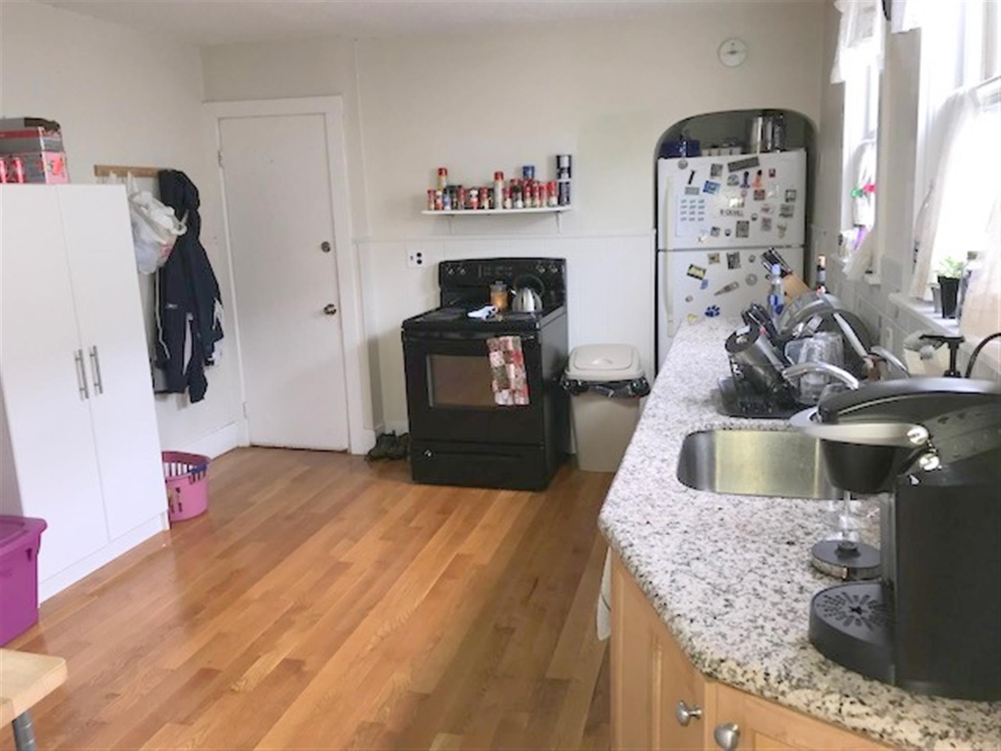 65 Medford St, Medford