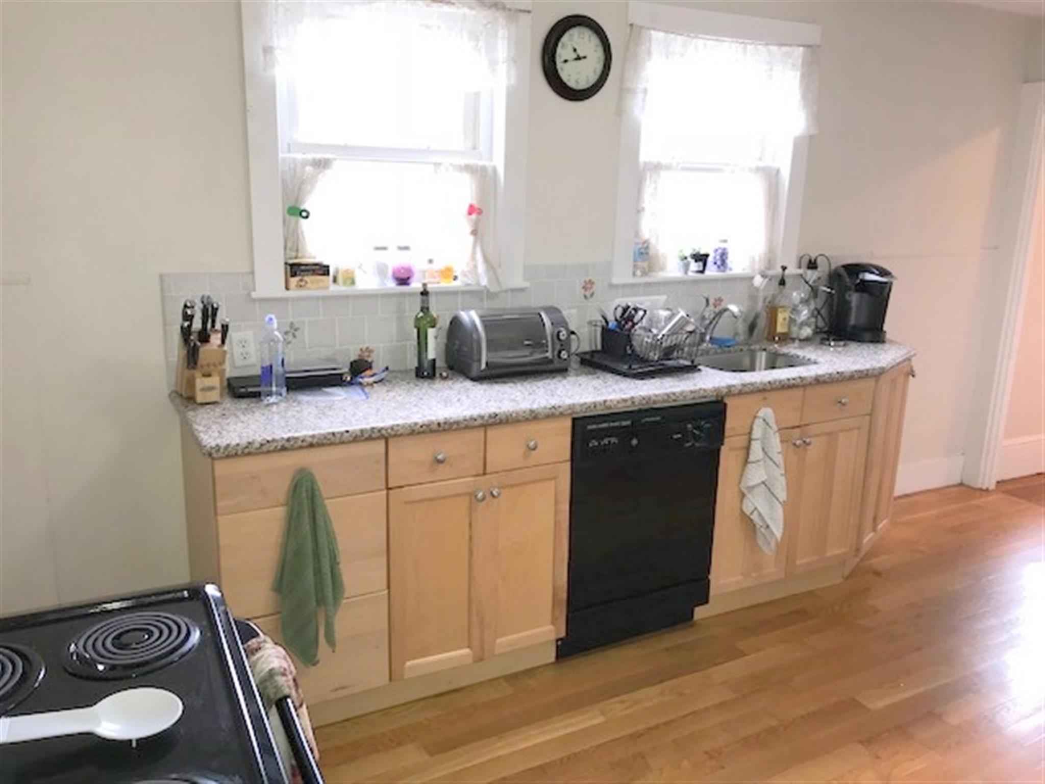 65 Medford St, Medford