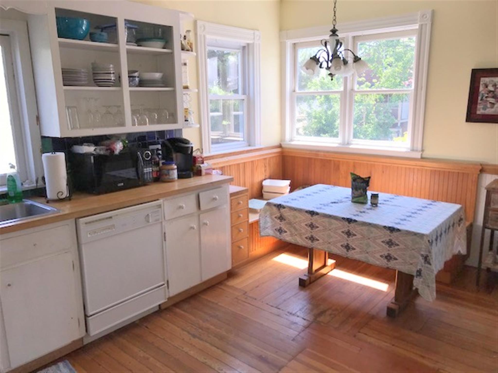 28 Magnolia St, Arlington