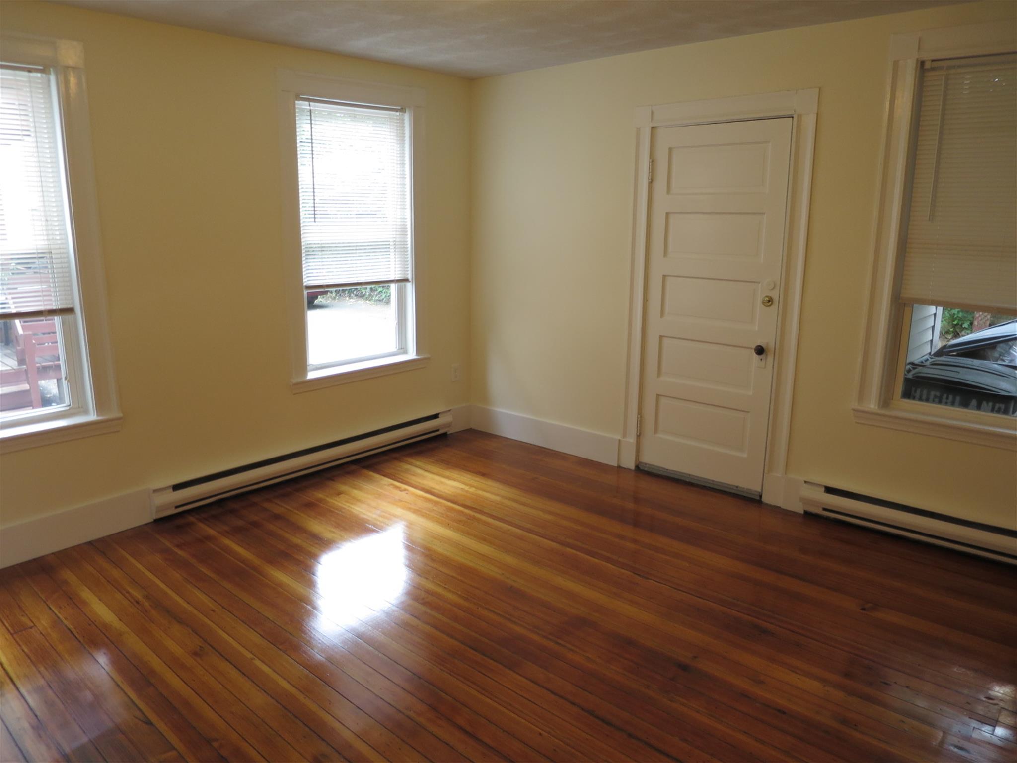 14 Garrison Ave, Teele Square