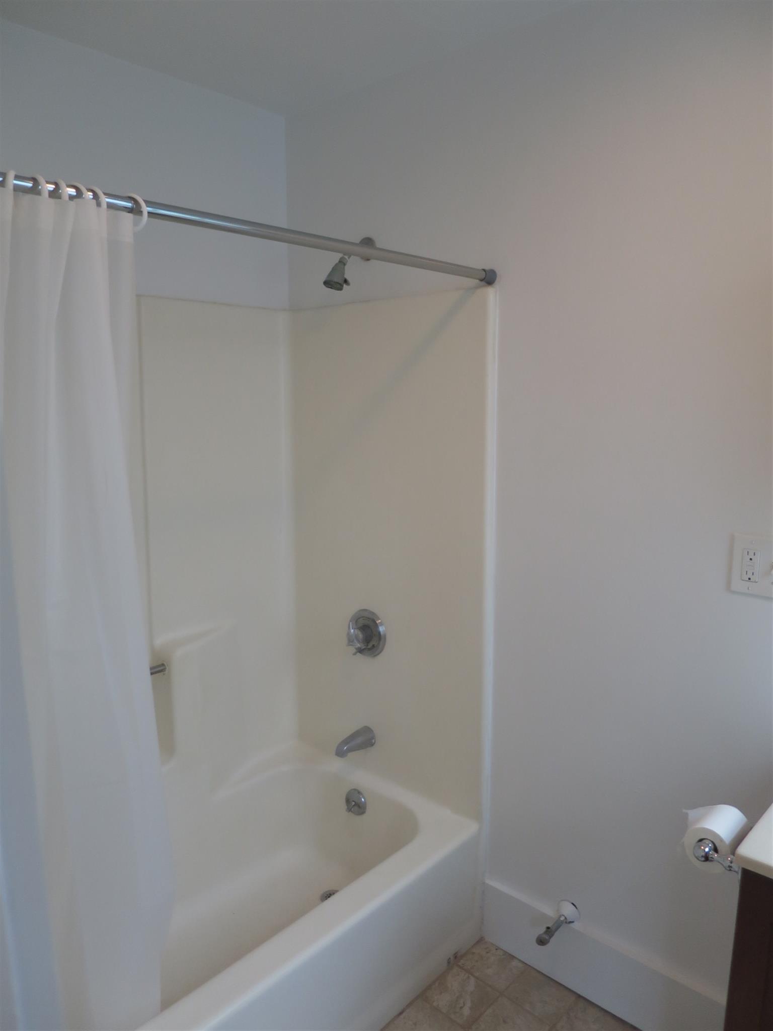 14 Garrison Ave, Teele Square