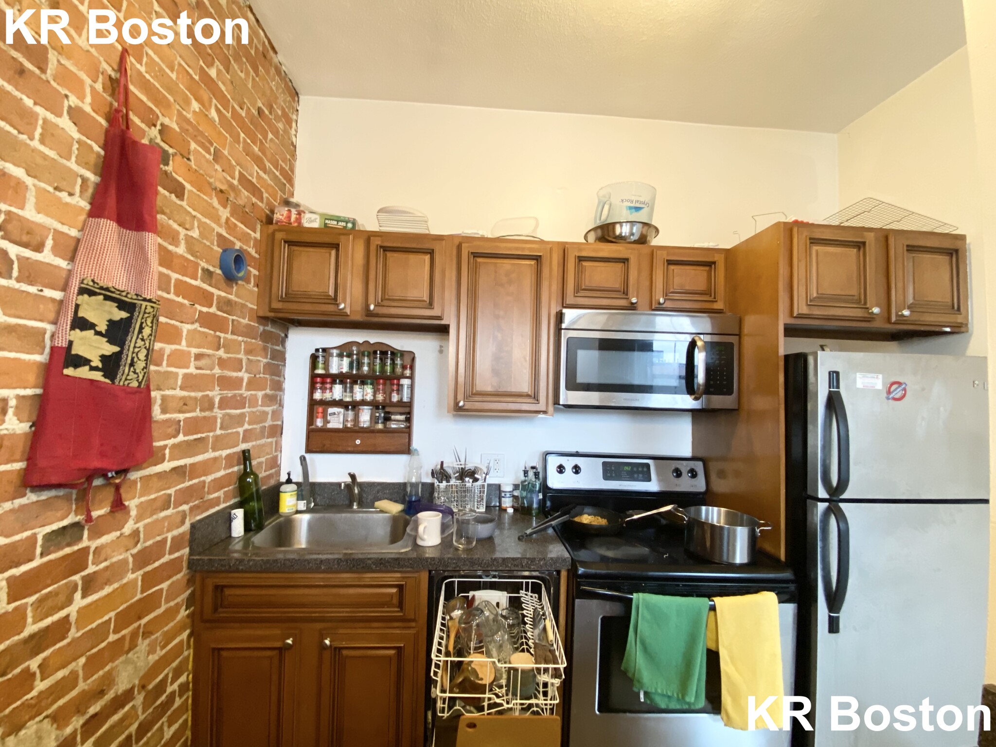 23 Cortes St, Back Bay