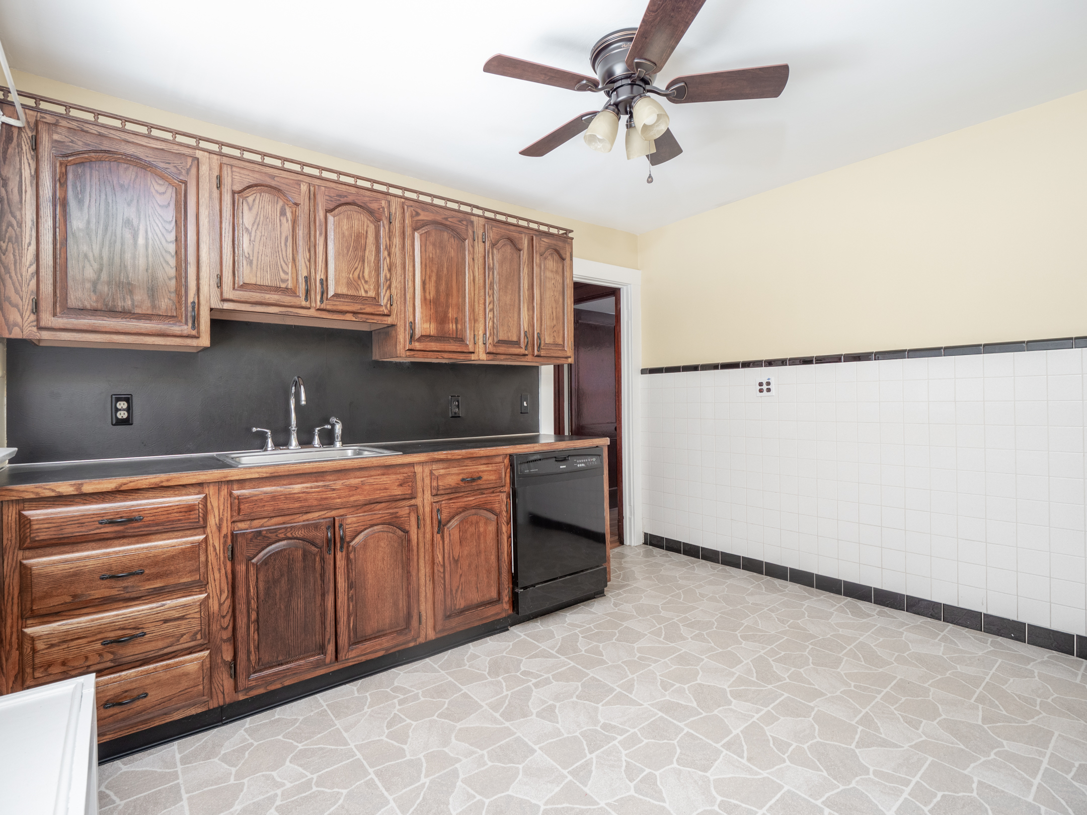 23 Gorham Rd, Medford