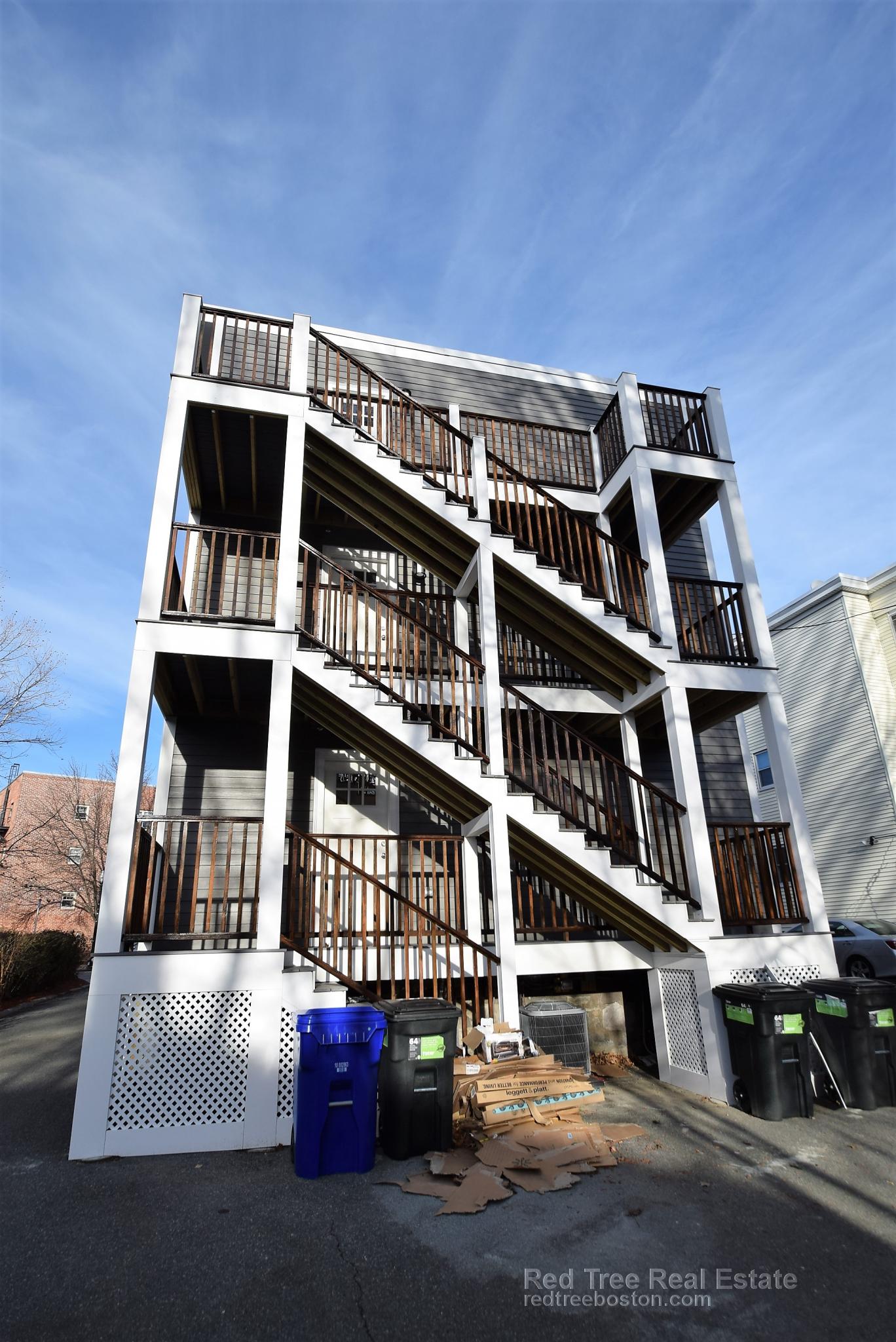 490 Washington St, Brighton