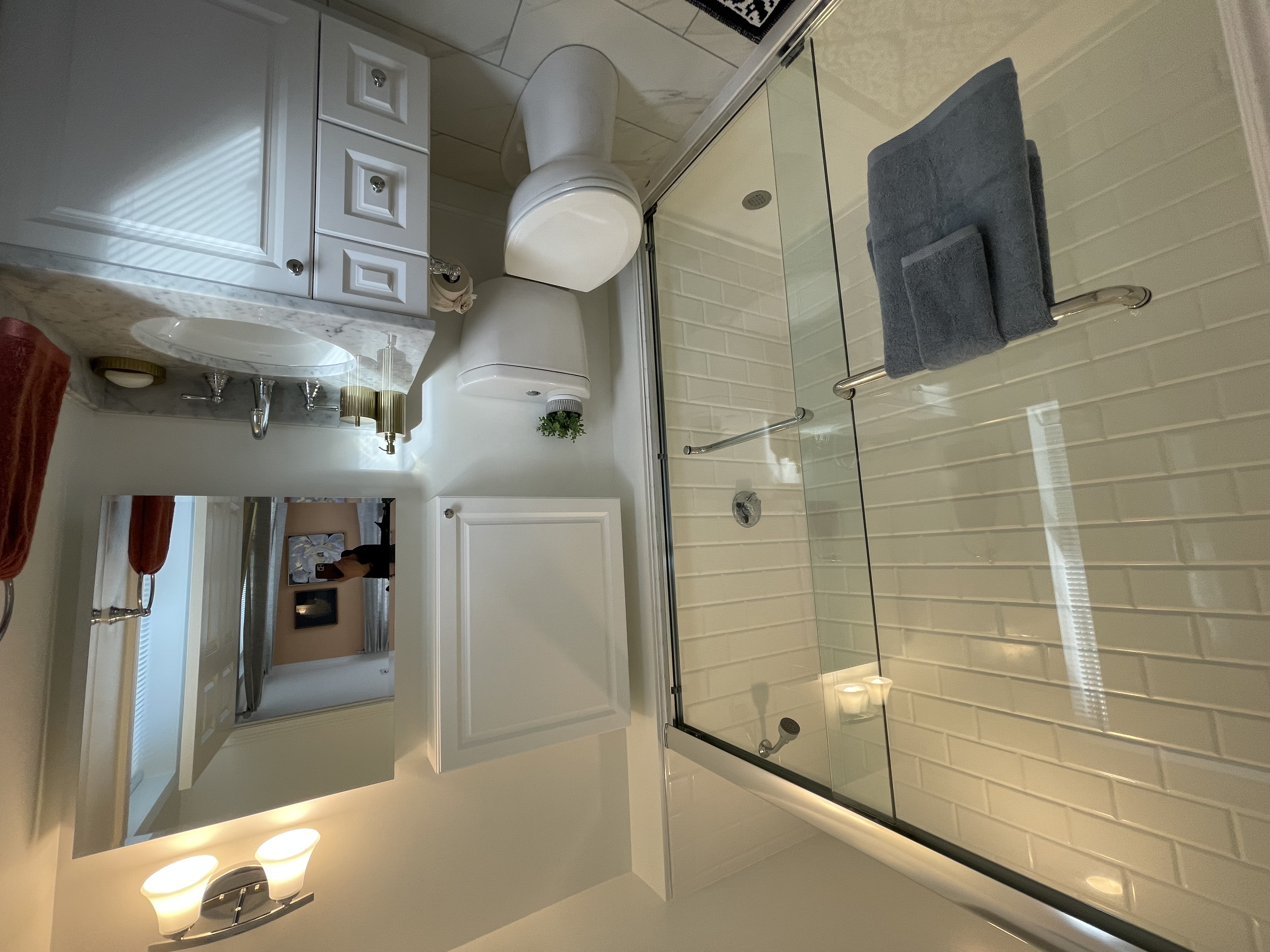 10 Thornton Rd, Chestnut Hill