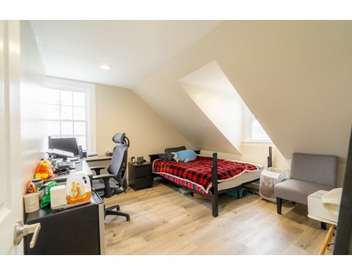 73 Thorndike St, Kendall Square