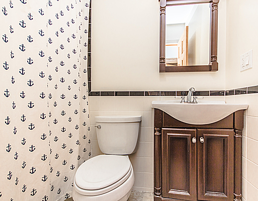 137 Charles St, Beacon Hill