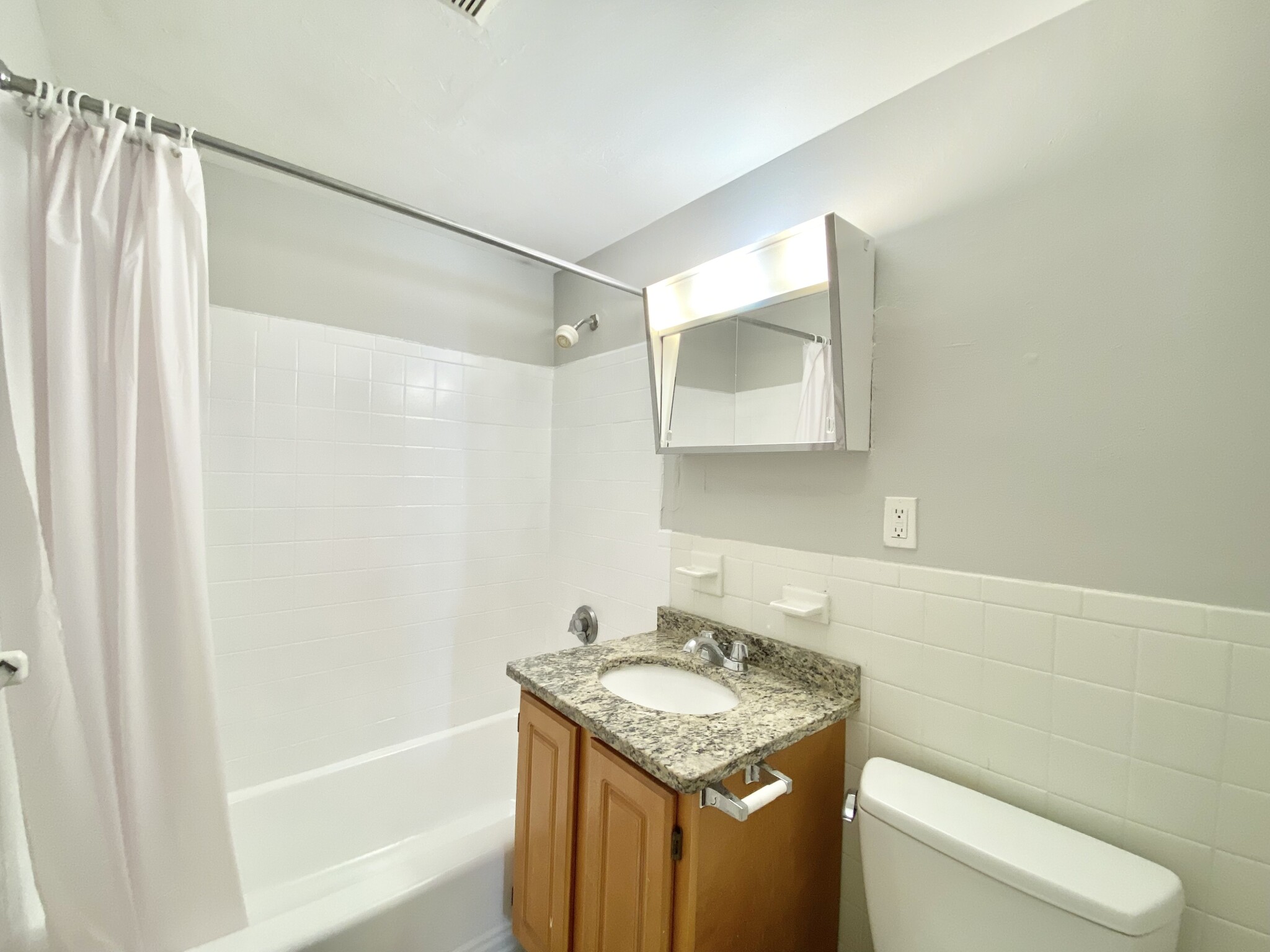 230 Babcock St, Coolidge Corner