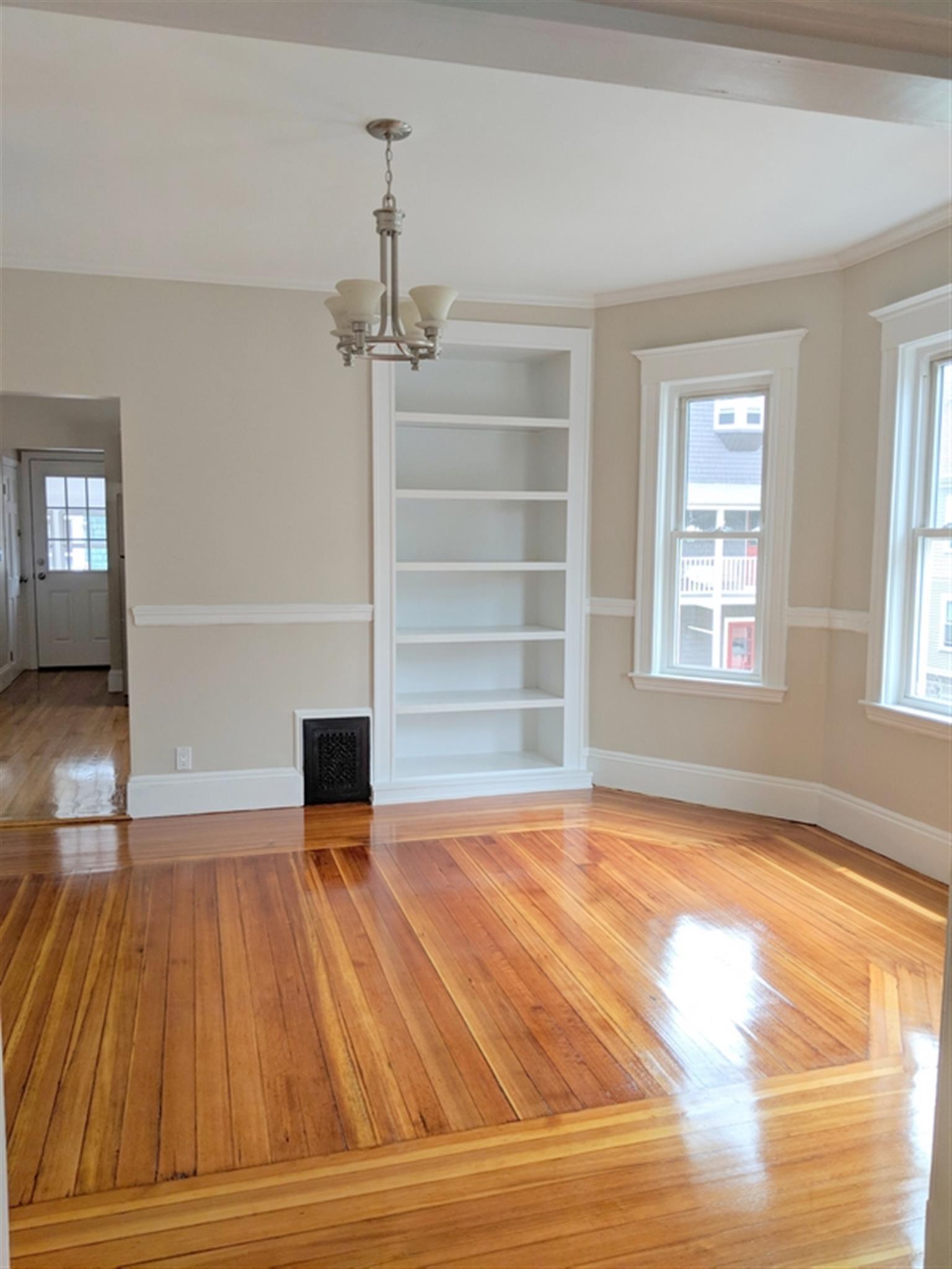 171 College Ave, Davis Square