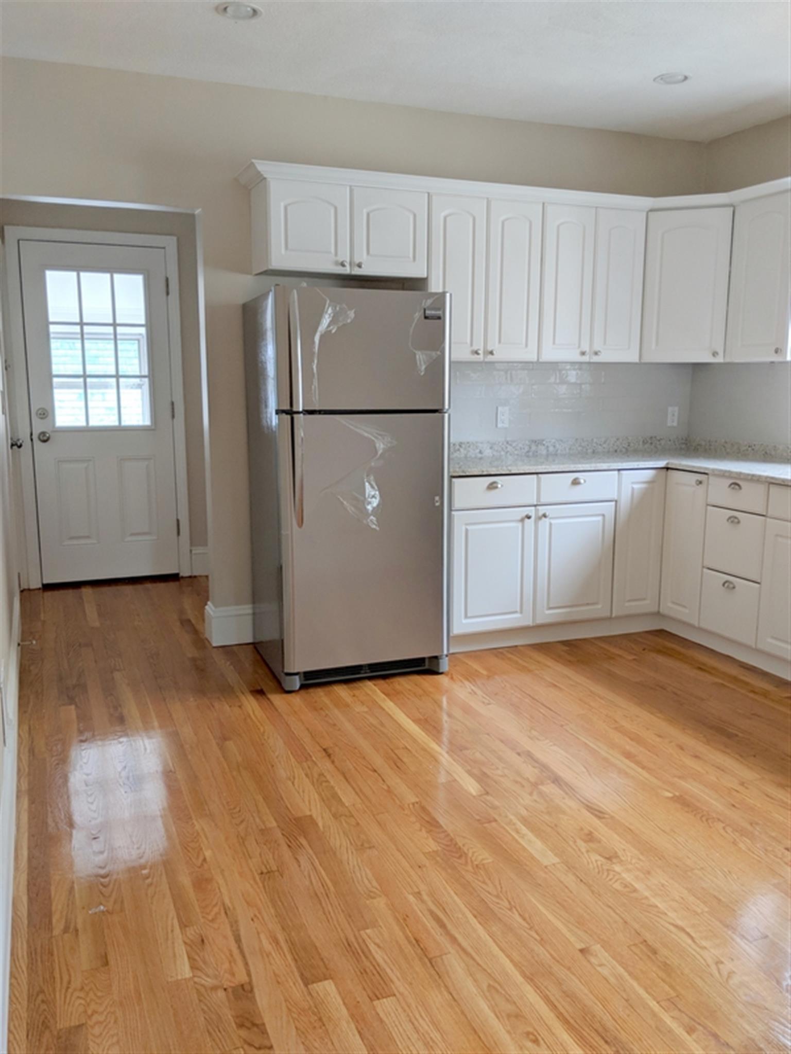 171 College Ave, Davis Square