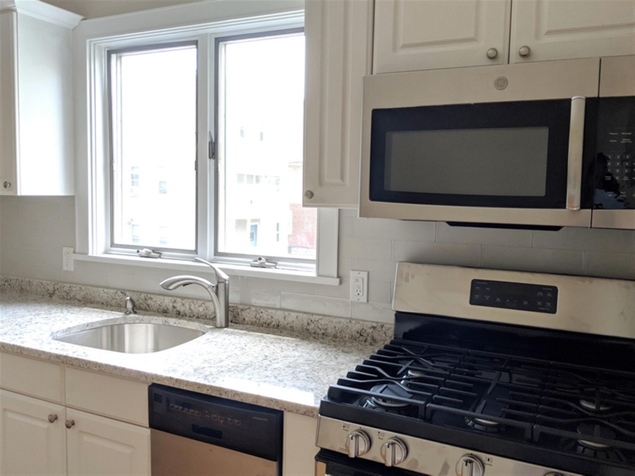 171 College Ave, Davis Square