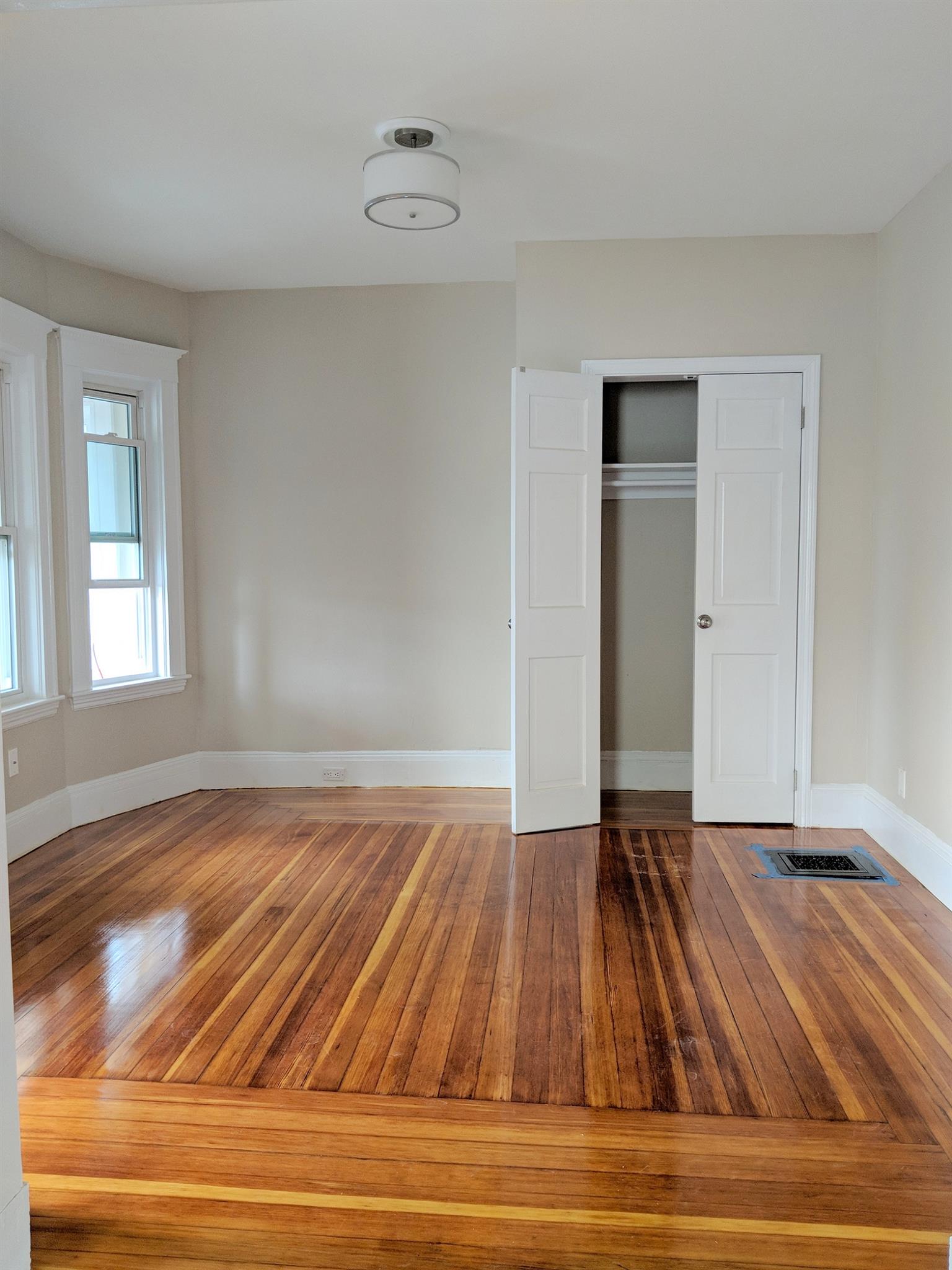 171 College Ave, Davis Square