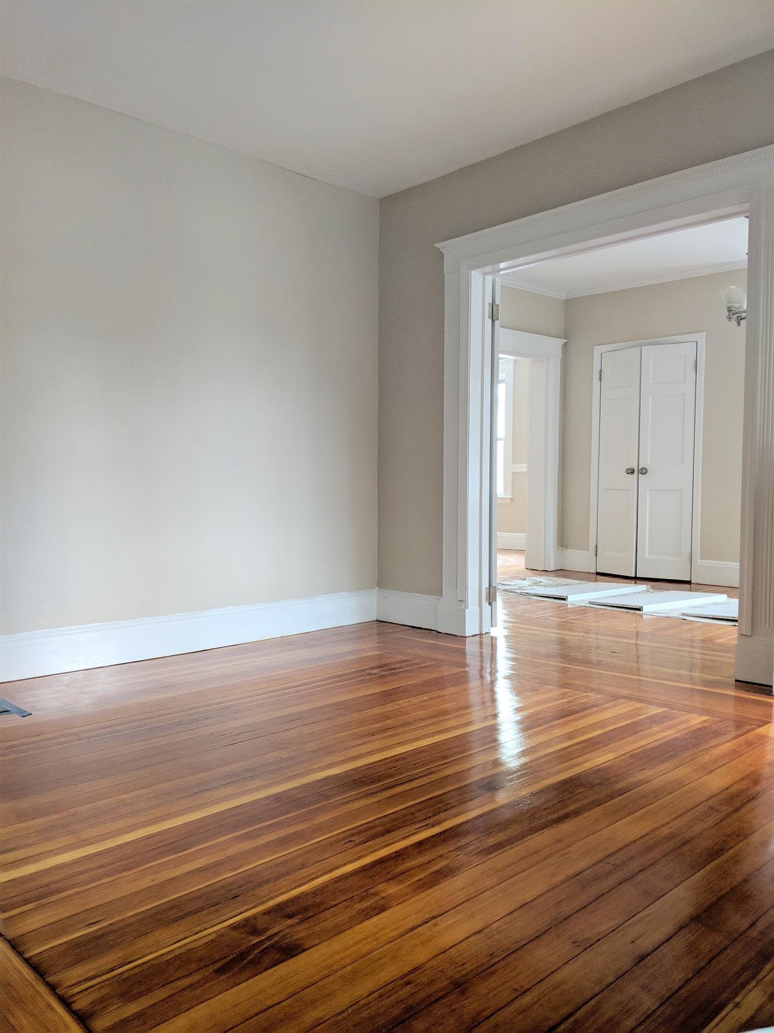 171 College Ave, Davis Square