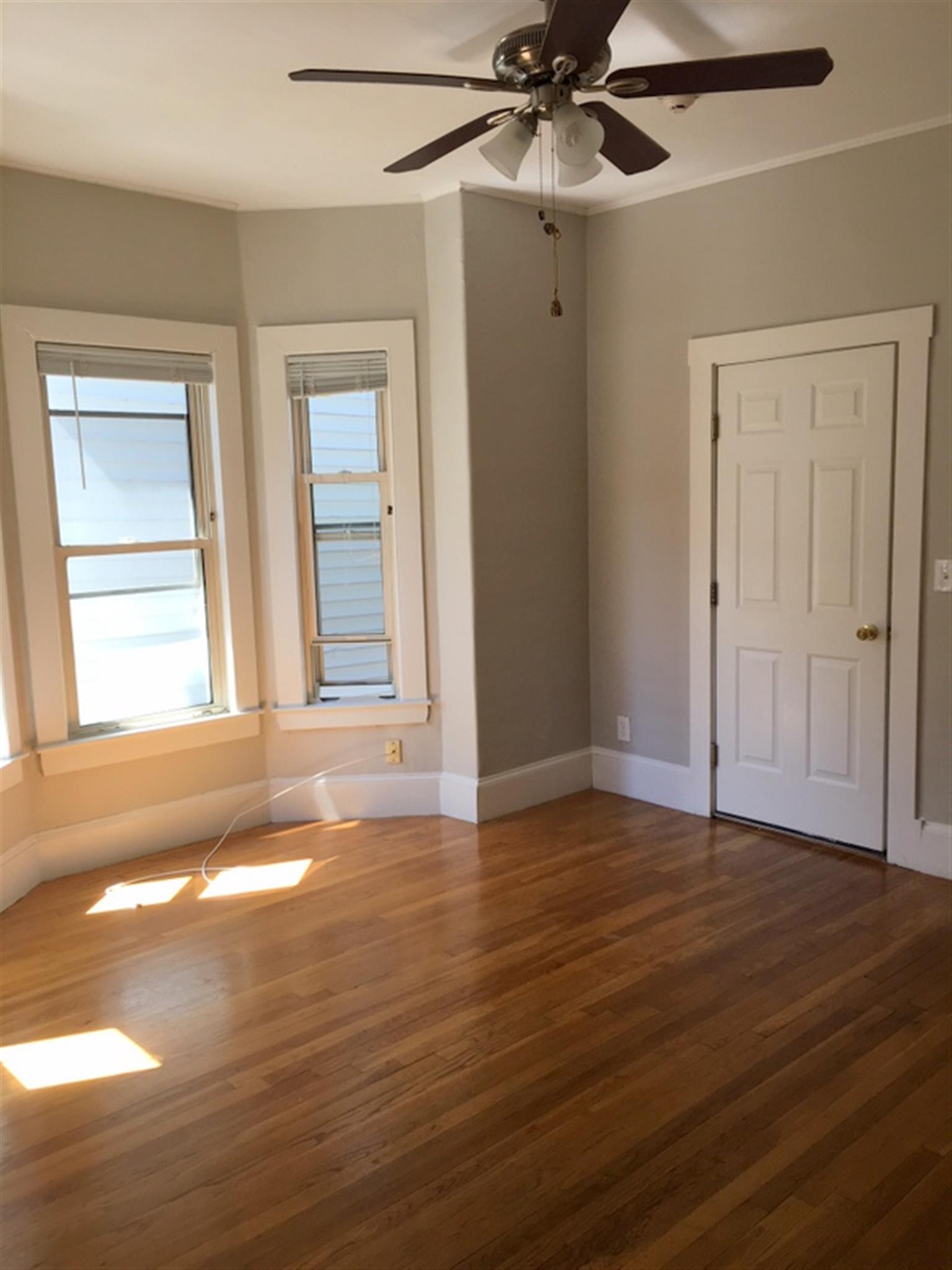 222 Banks St, Cambridgeport