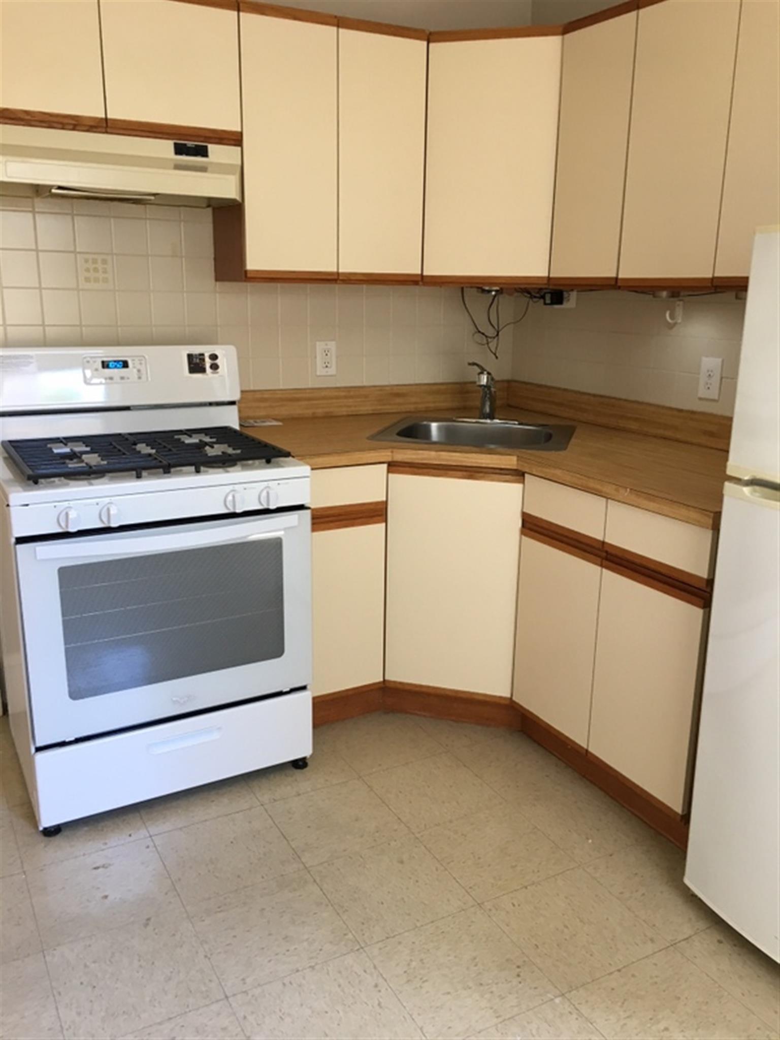 222 Banks St, Cambridgeport