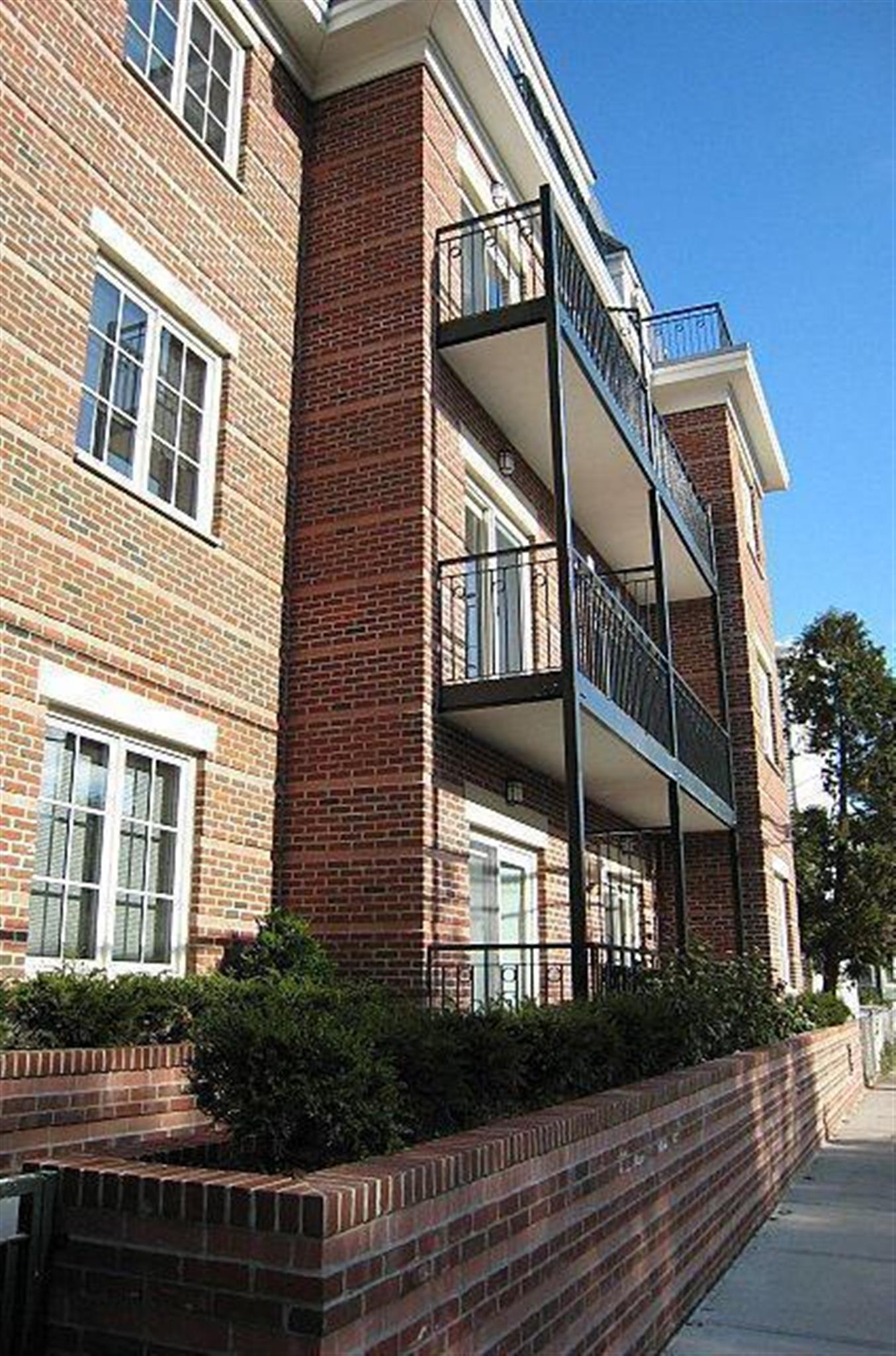 165 Beacon St, Porter Square