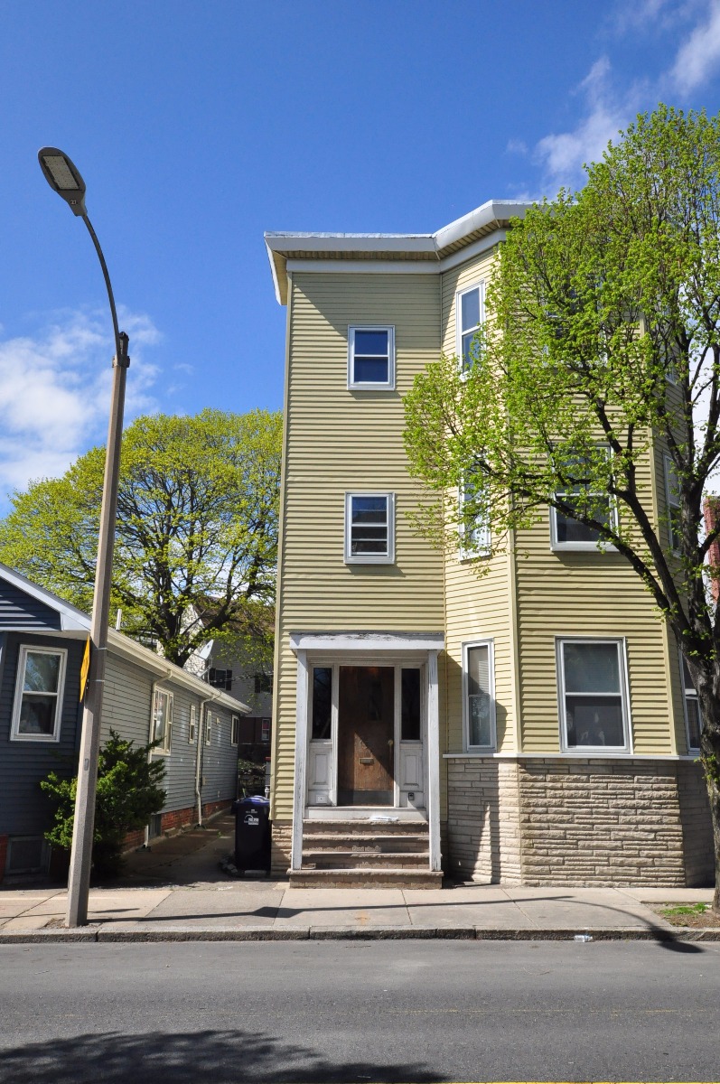 756 Saratoga St, East Boston