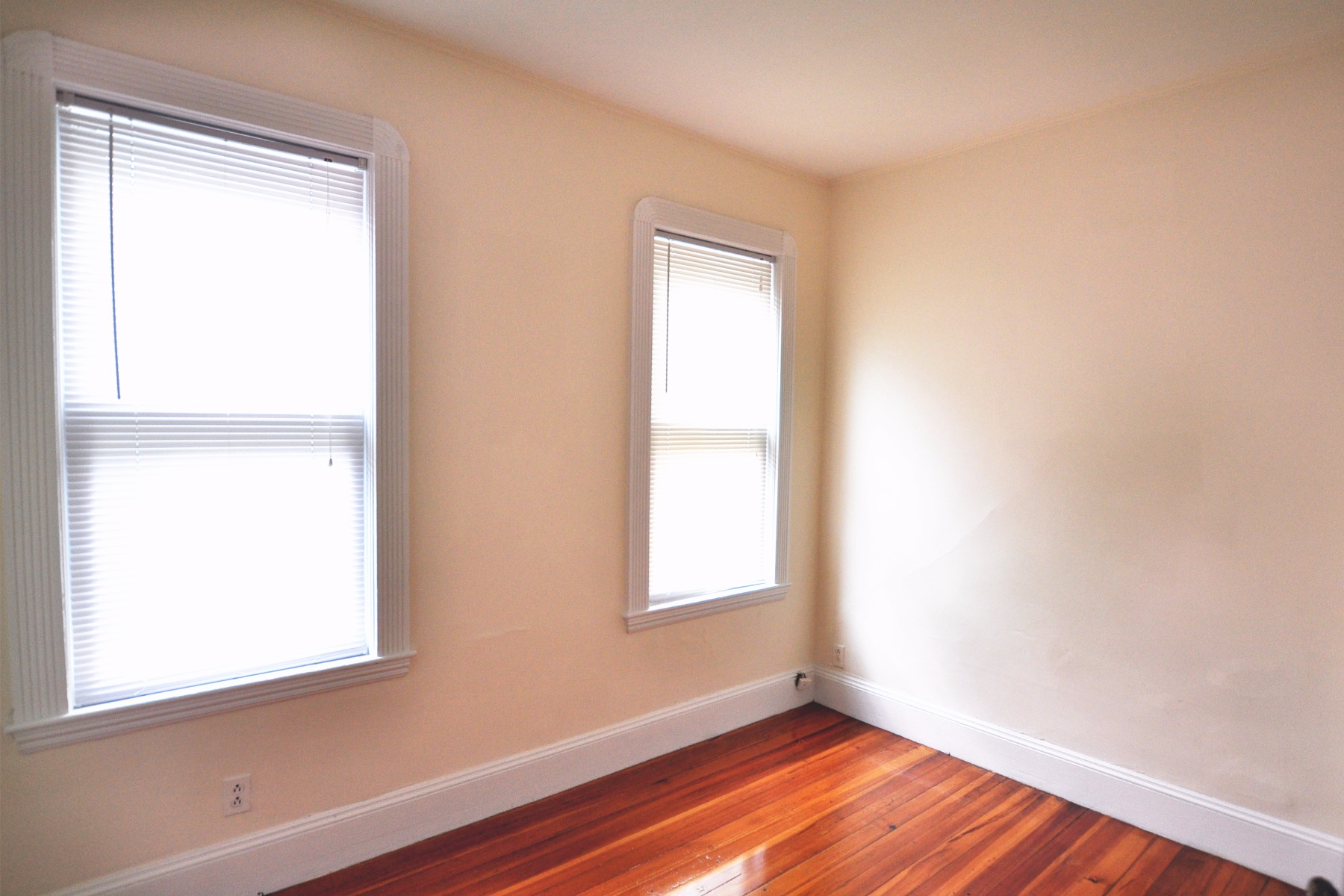 756 Saratoga St, East Boston