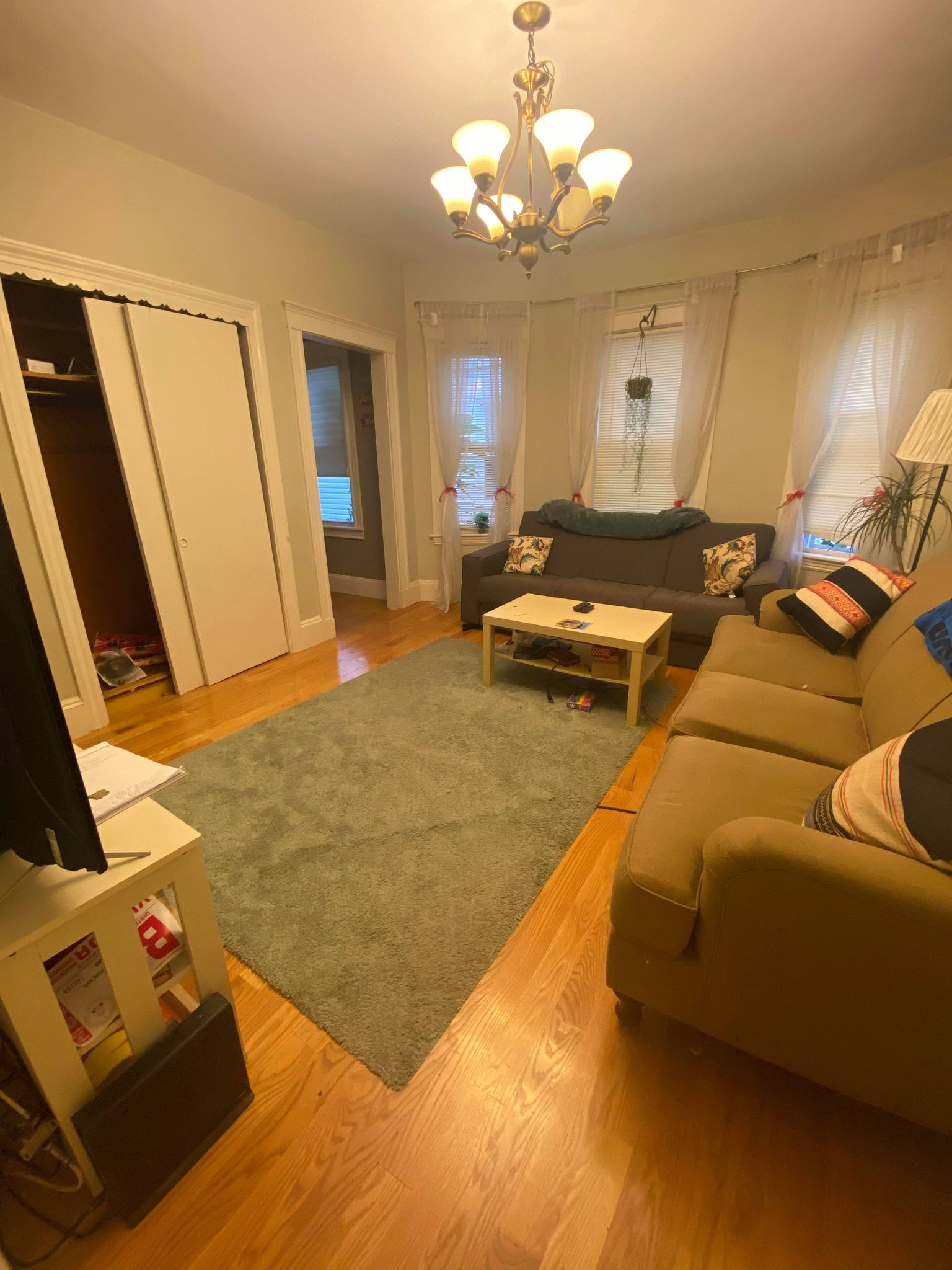 10 Boston Ave, Davis Square