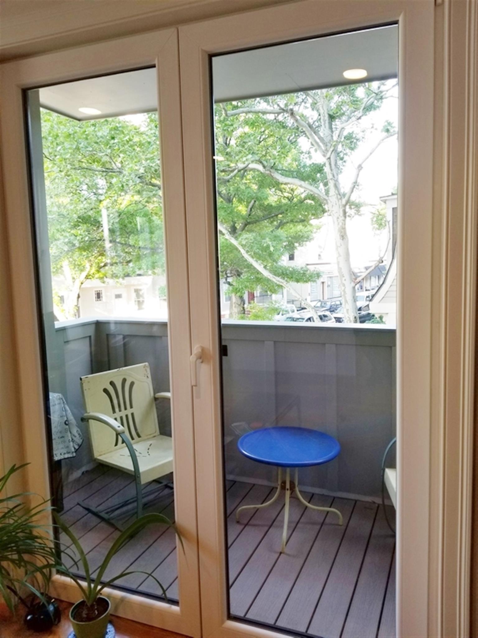 168 Hampshire St, Central Square