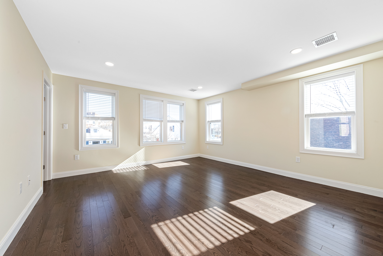 232 Fultons St, Medford