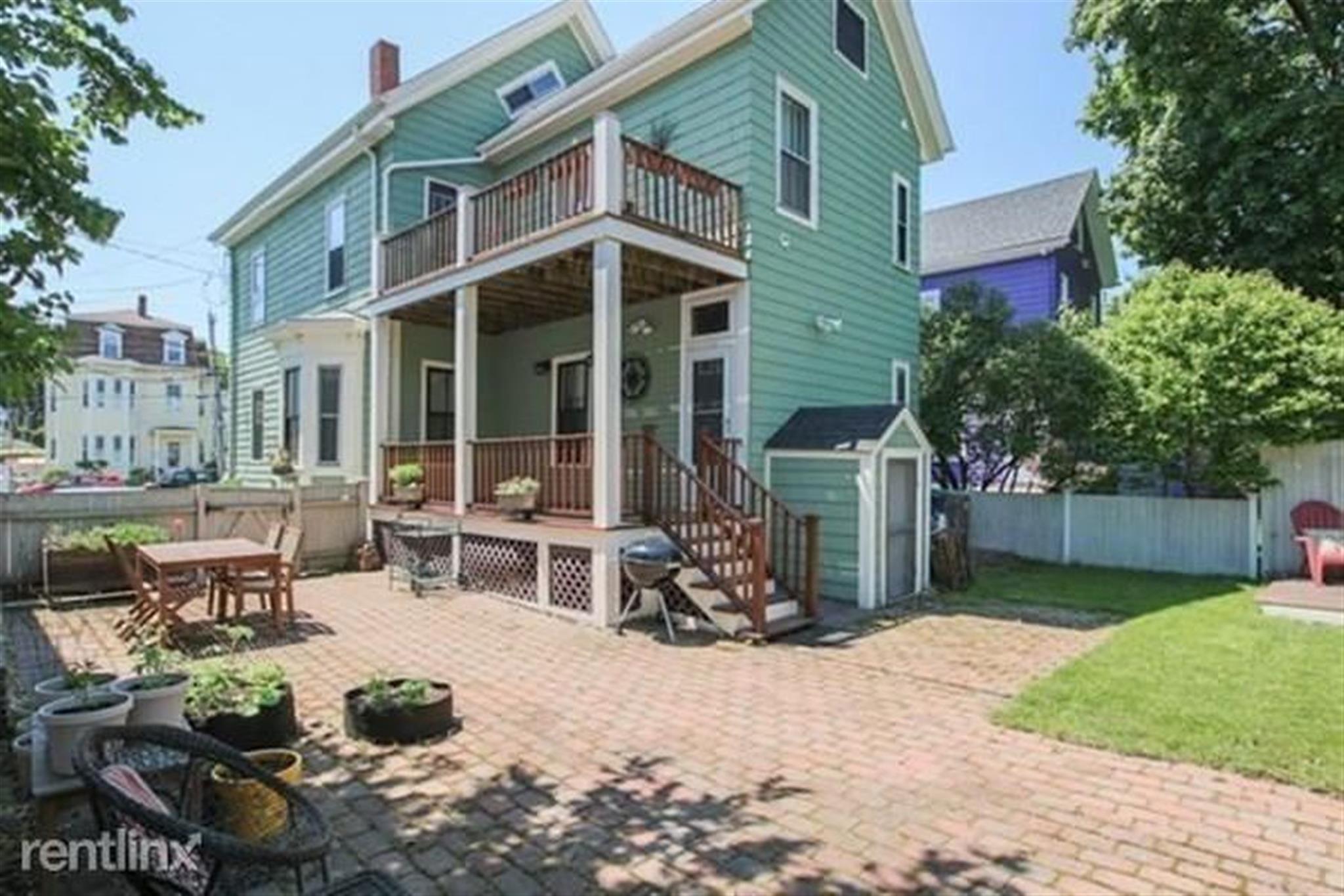 55 Concord Ave, Union Square