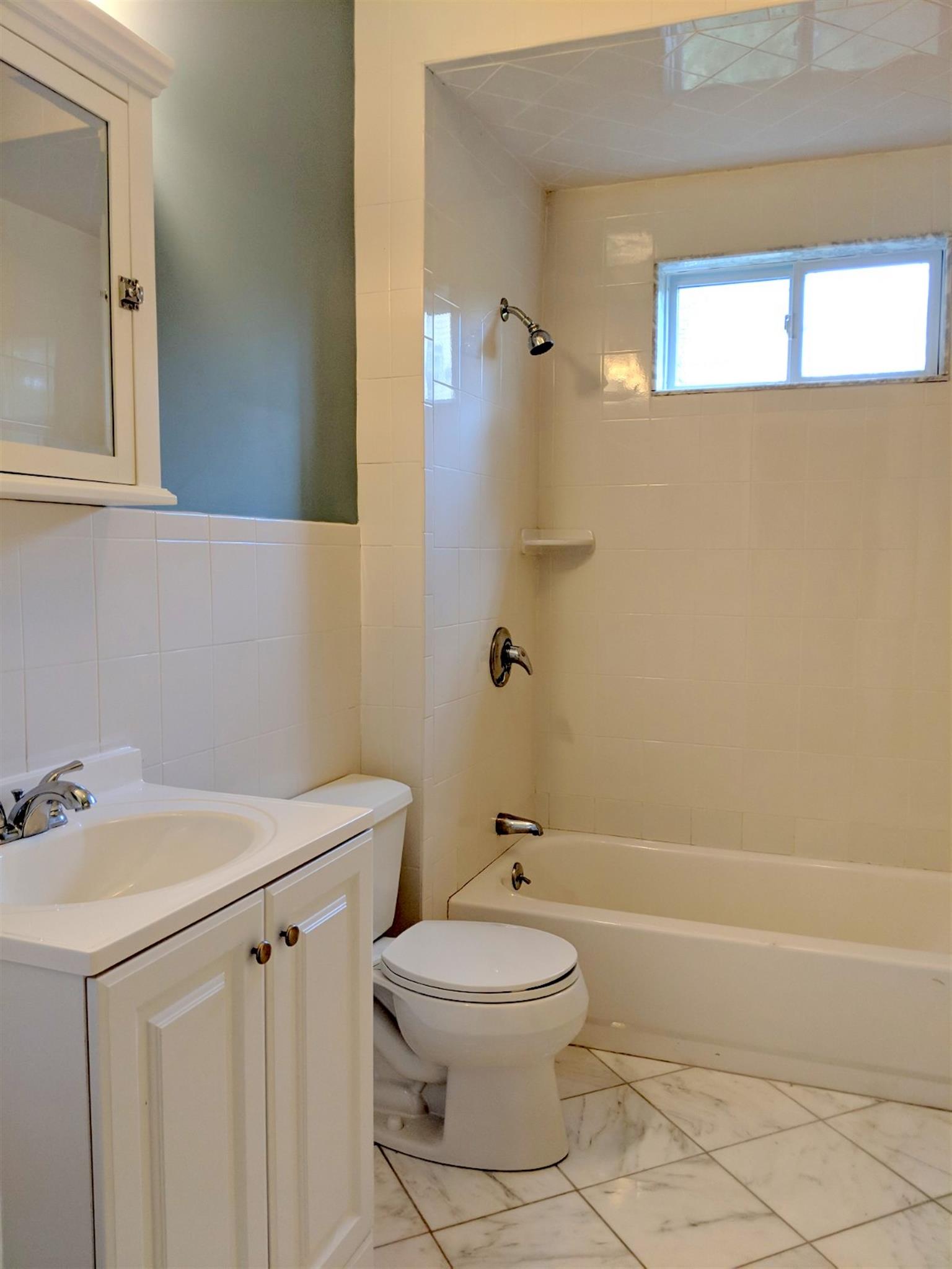 9 Whitfield Rd, Teele Square