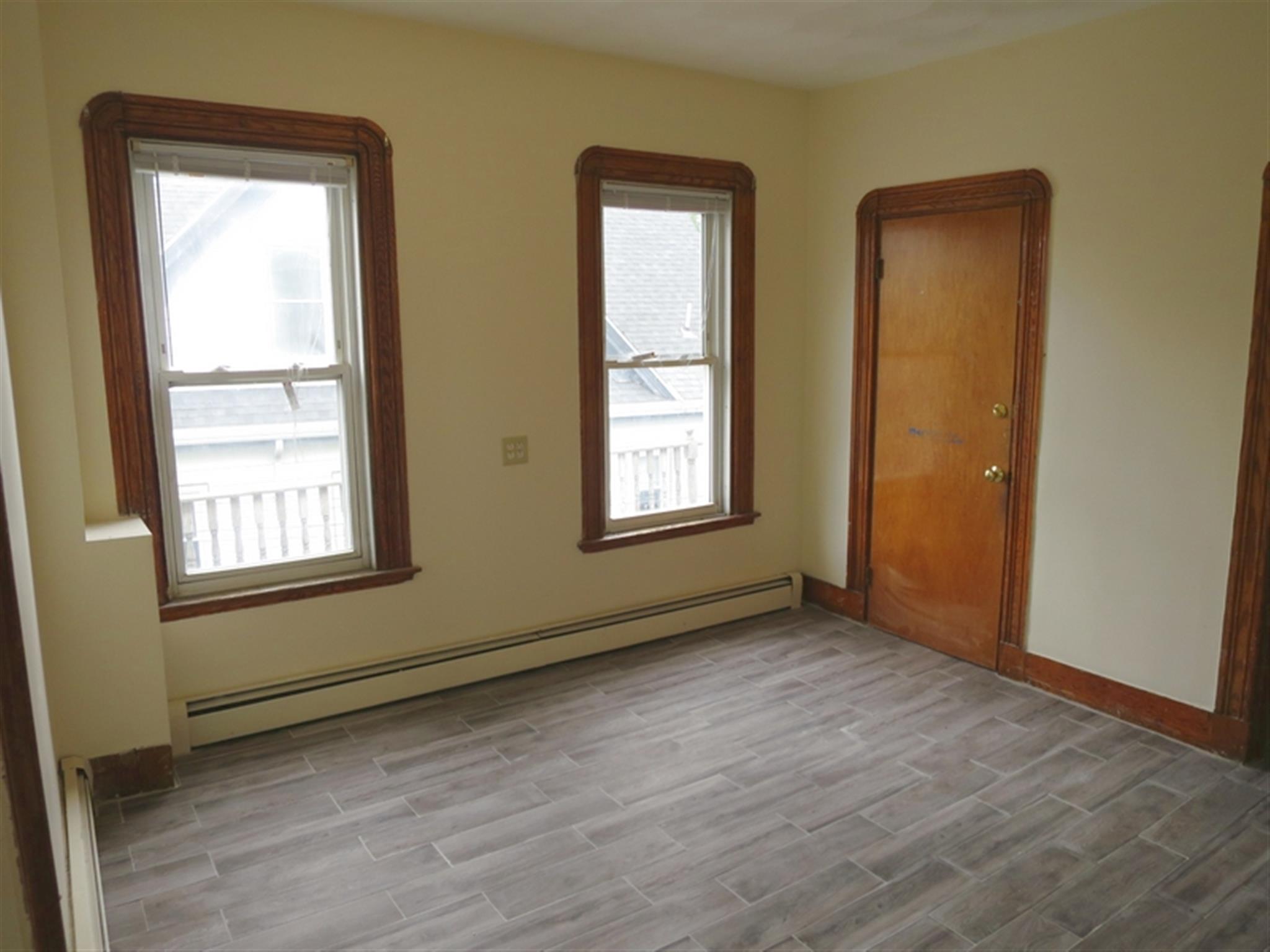 454 Broadway, Magoun Square