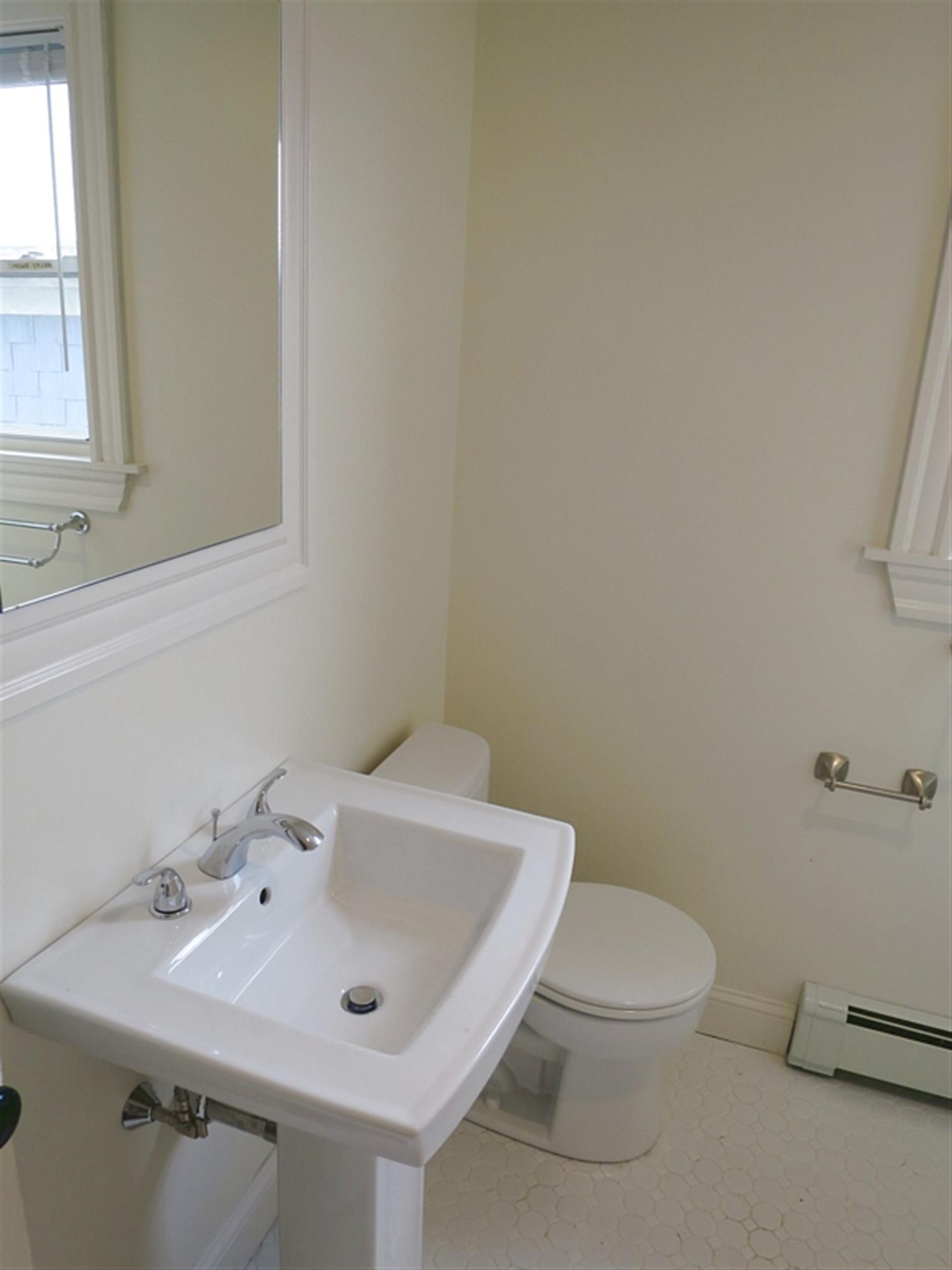 454 Broadway, Magoun Square