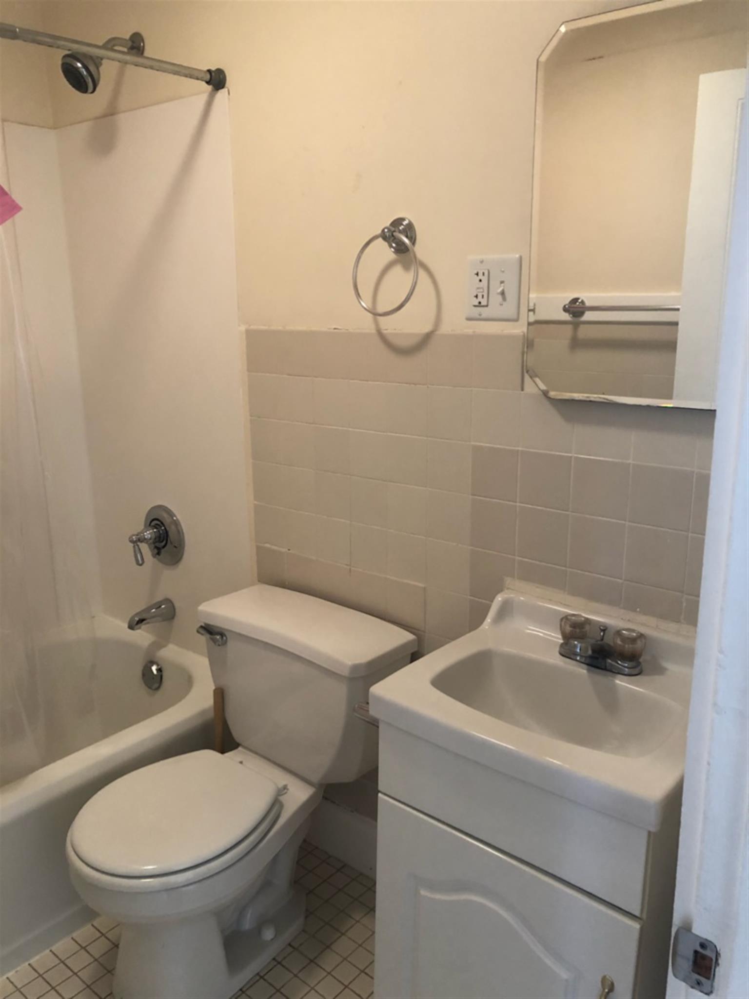 55 Adams St, Magoun Square