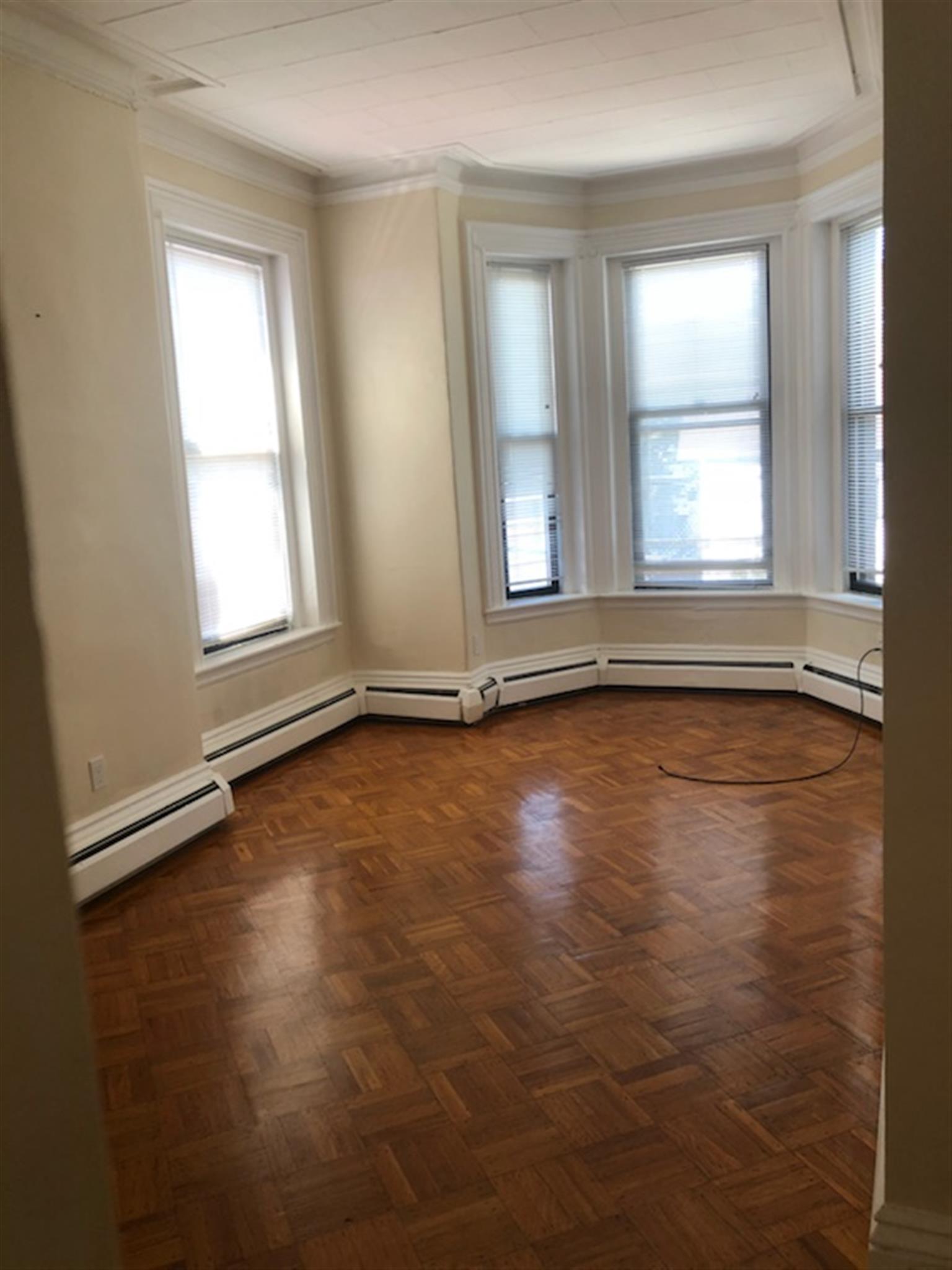 55 Adams St, Magoun Square