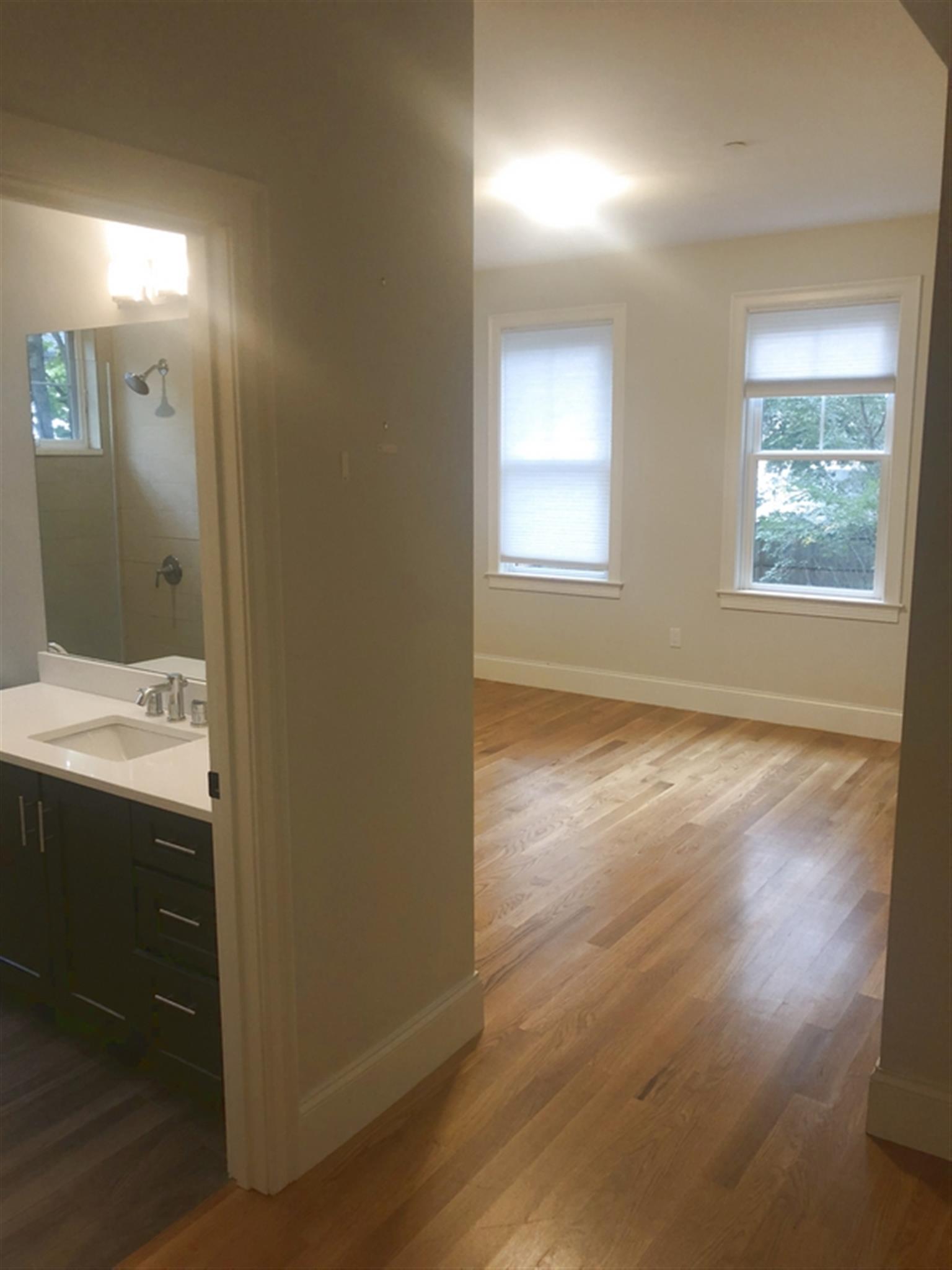 16 Linden Ave, Porter Square