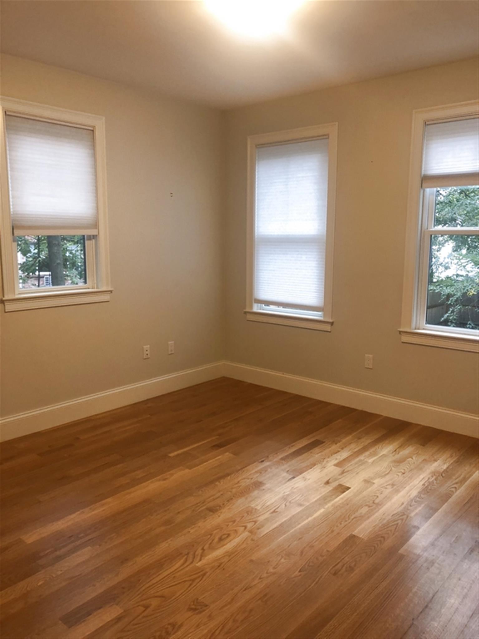 16 Linden Ave, Porter Square