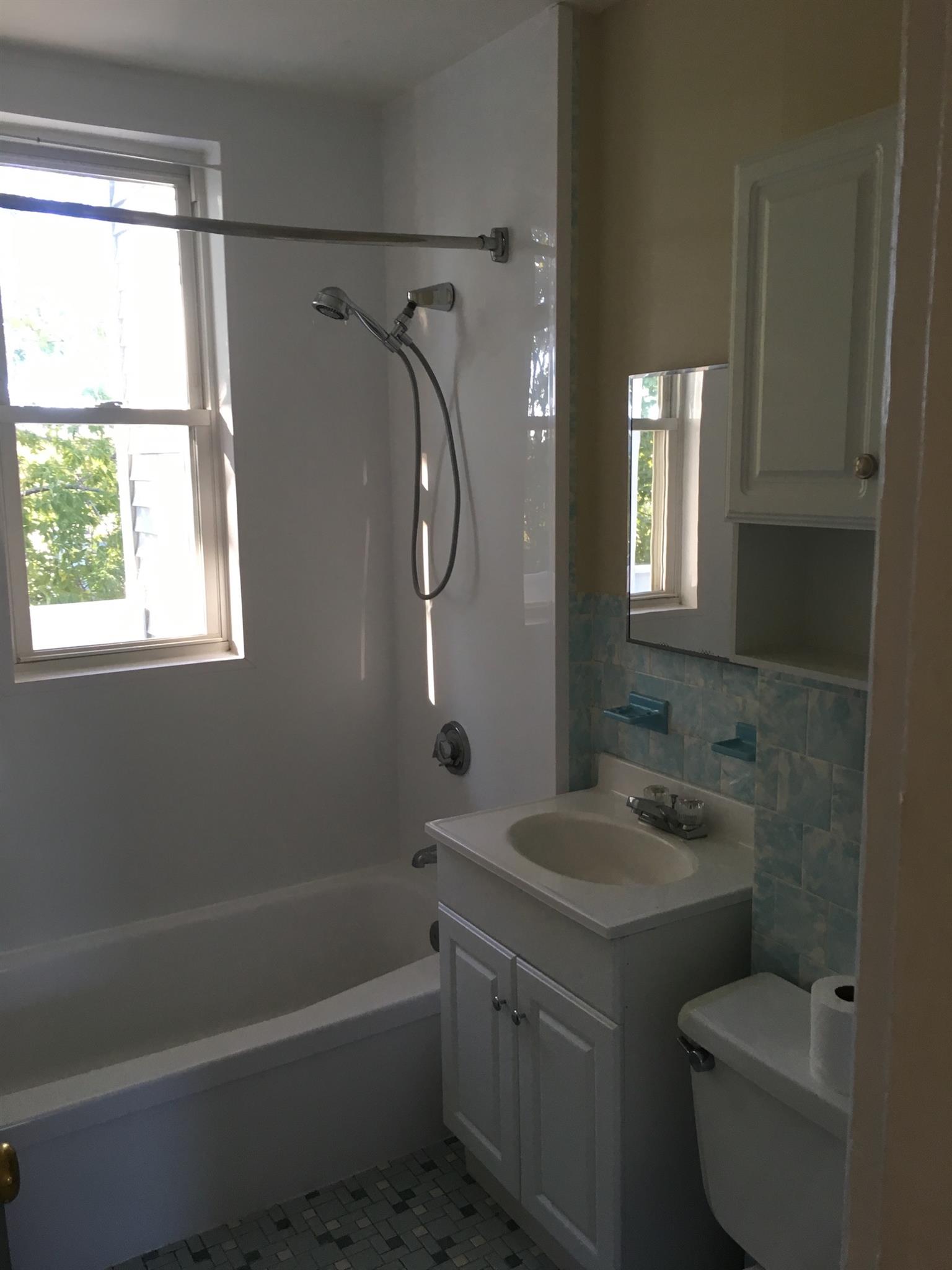 33 Waterhouse St, Teele Square