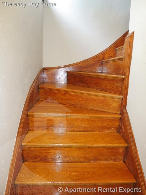 38 Sterling, Powderhouse