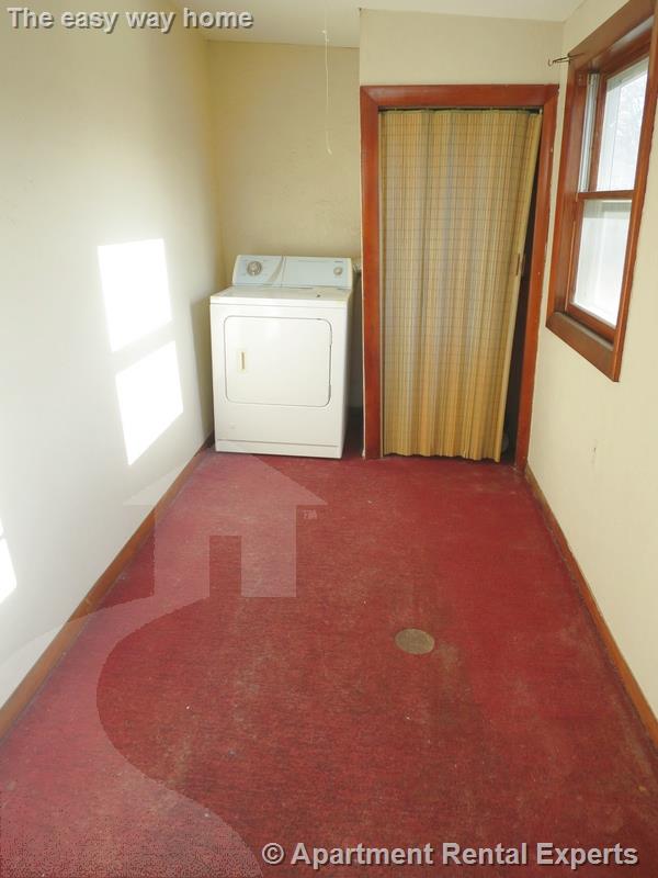 38 Sterling, Powderhouse