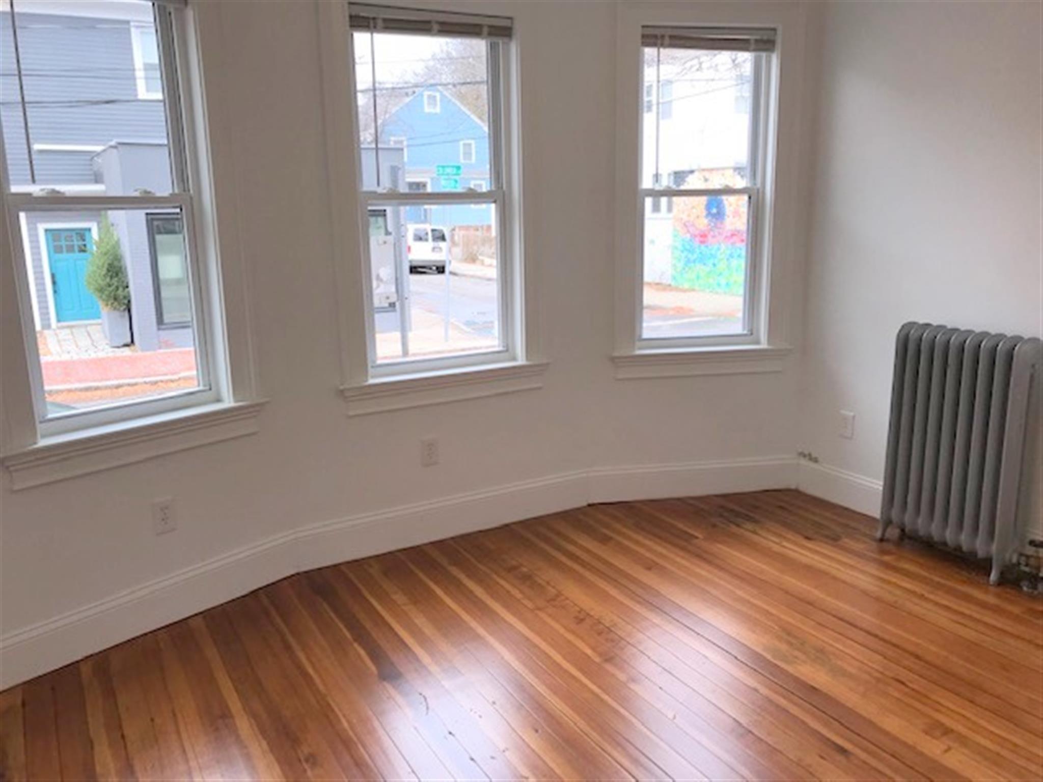 122 Columbia St, Central Square