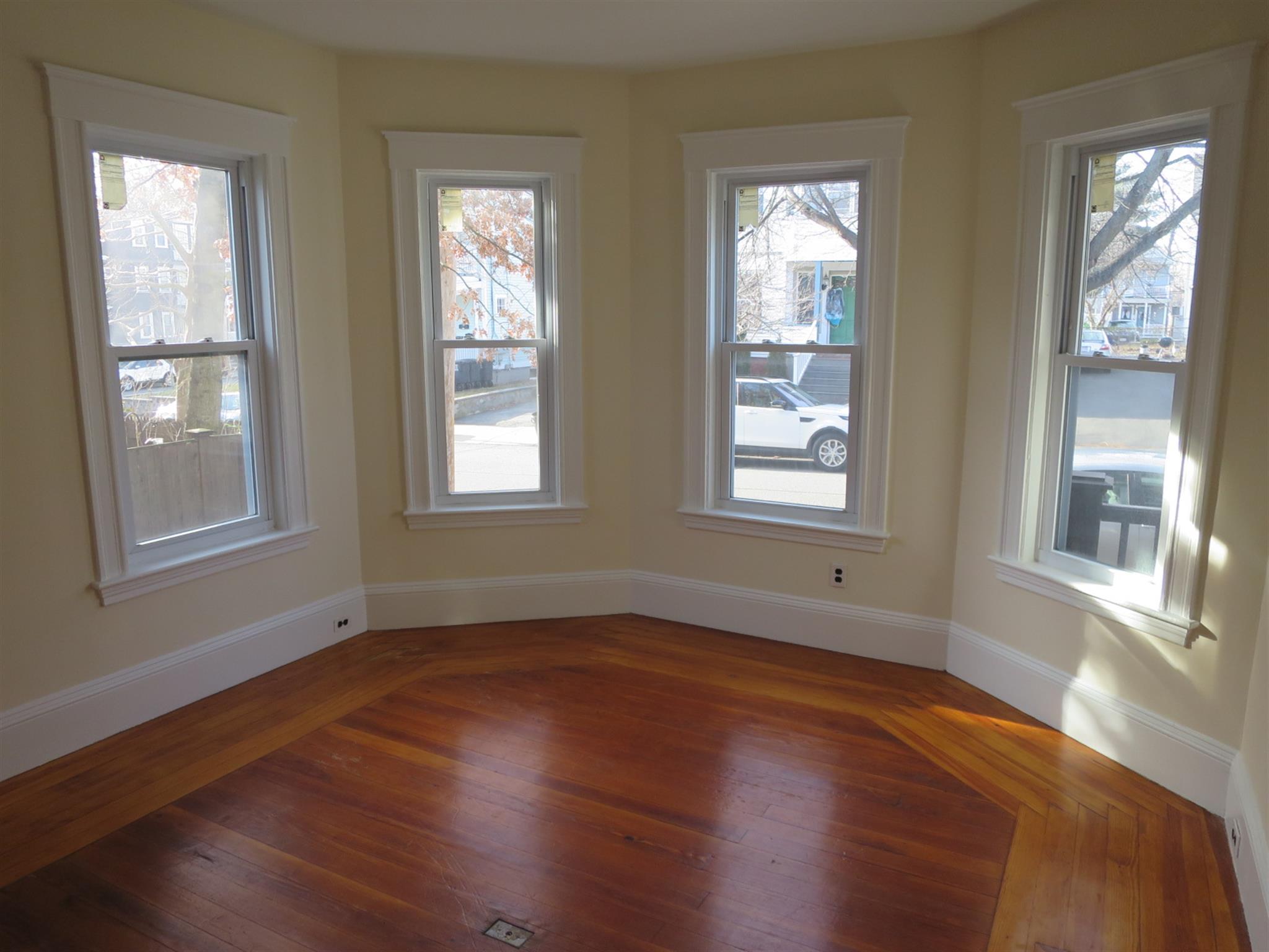 7 Rogers Ave, Davis Square