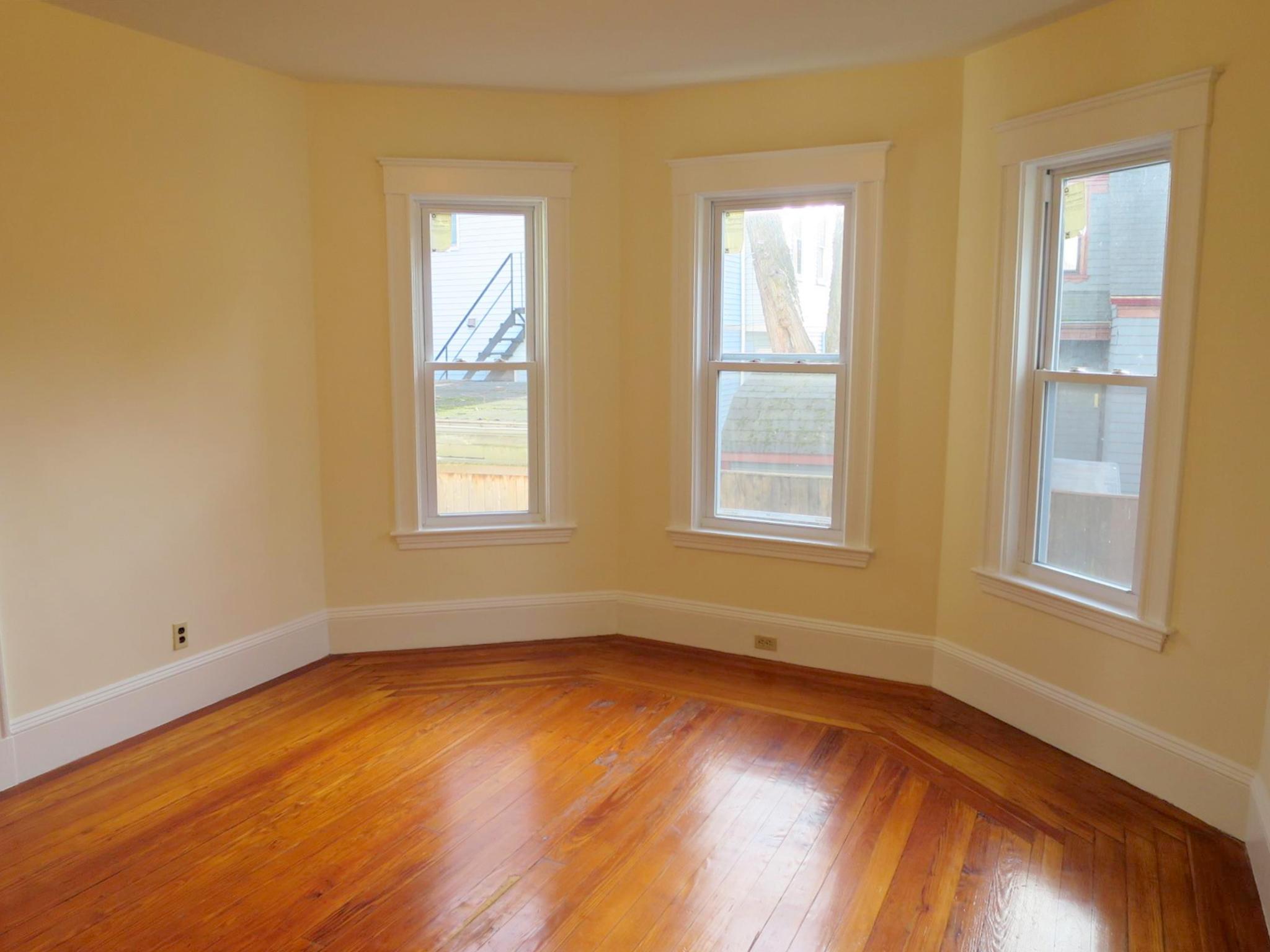 7 Rogers Ave, Davis Square