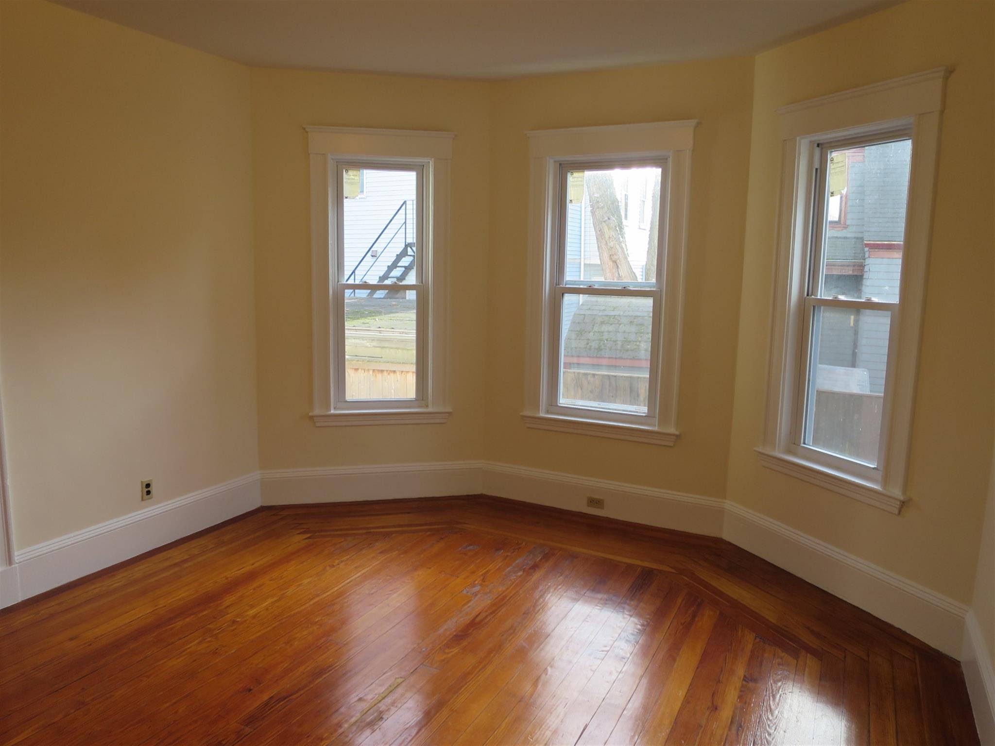 7 Rogers Ave, Davis Square