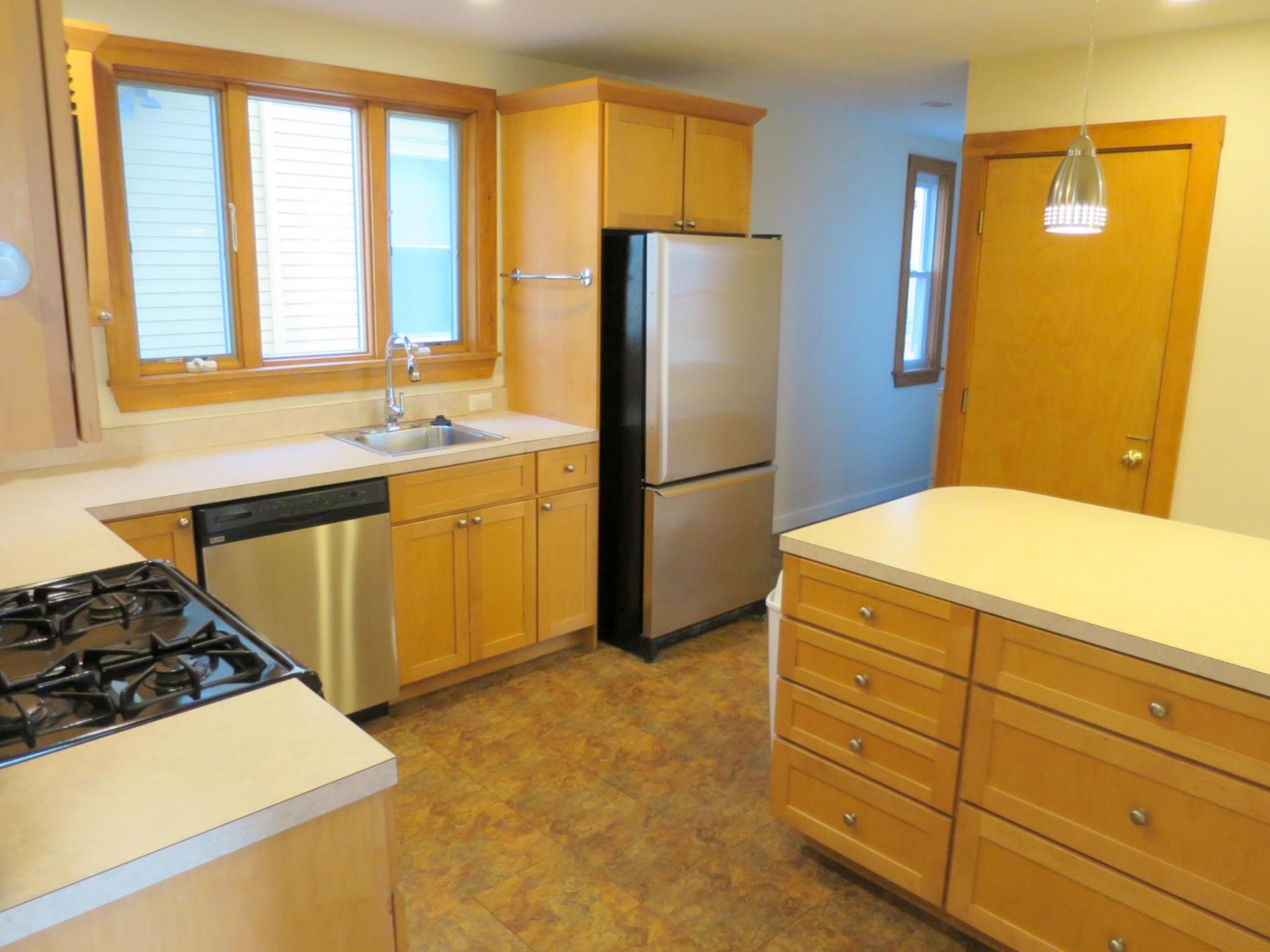 7 Rogers Ave, Davis Square